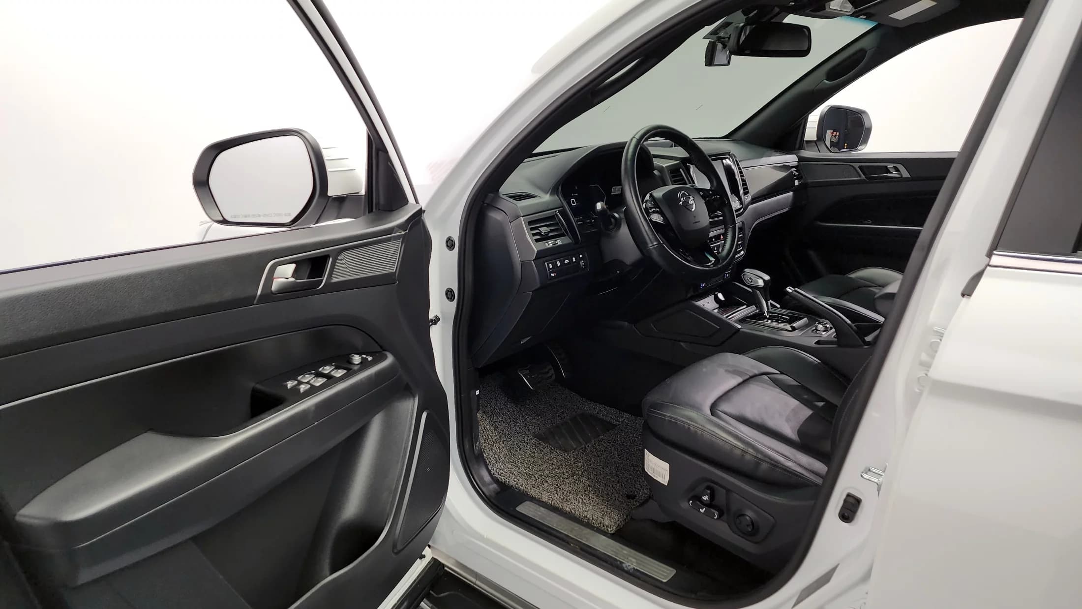 SsangYong Rexton Diesel 2.2 4WD Noblesse, 2022 г. 28599 км. — фото 10