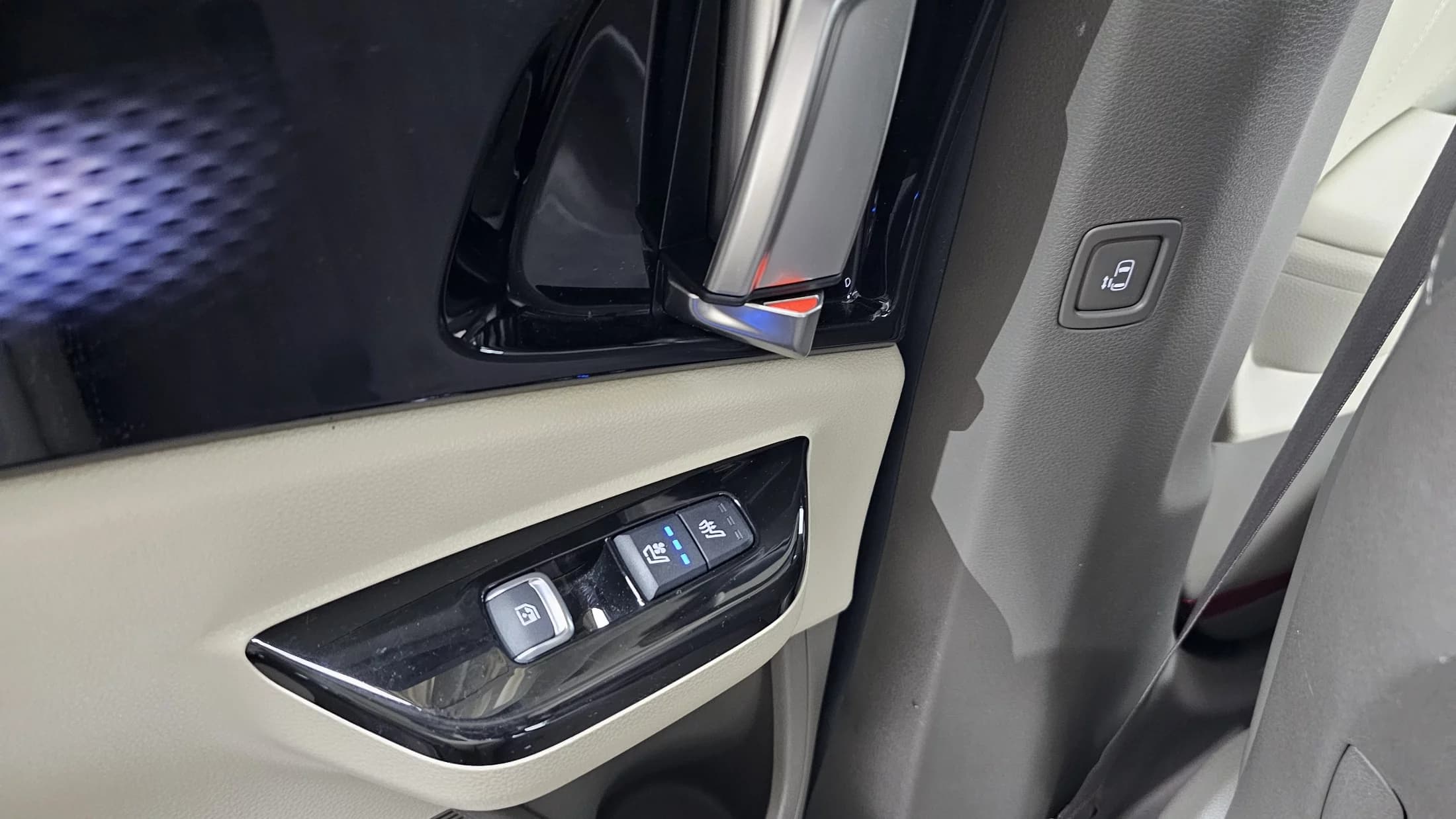 Kia Carnival Gasoline 7-Seater Hi-Limousine Signature, 2022 г. 89434 км. — фото 18