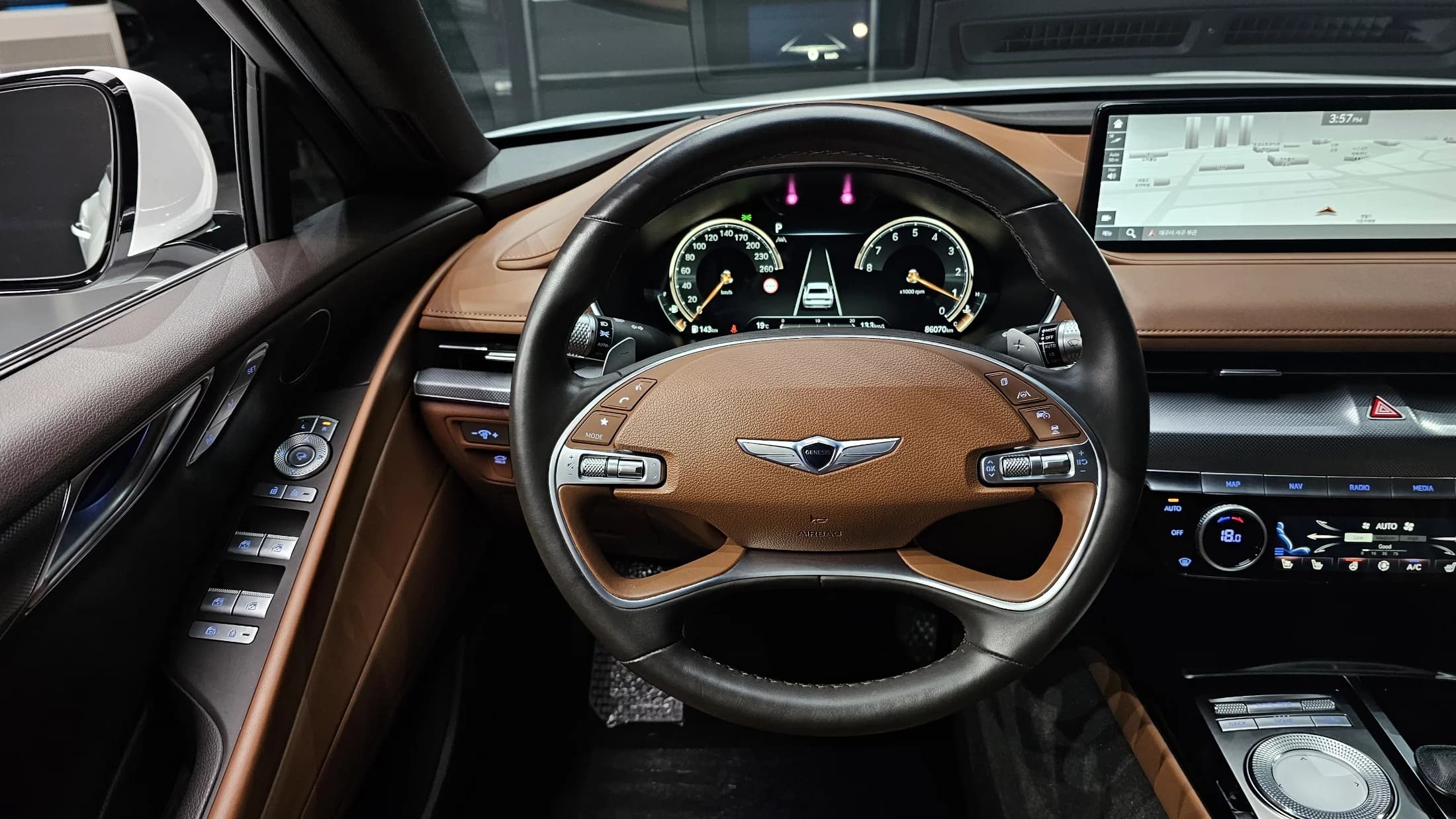 Genesis G80 Gasoline 2.5 Turbo 2WD, 2021 г. 86128 км. — фото 13