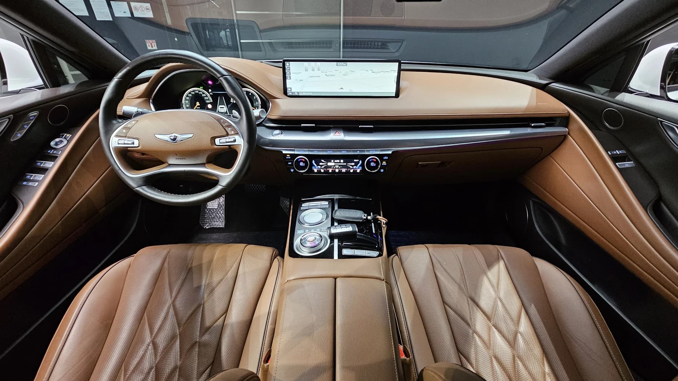 Genesis G80 Gasoline 2.5 Turbo 2WD, 2021 г. 86128 км. — фото 7
