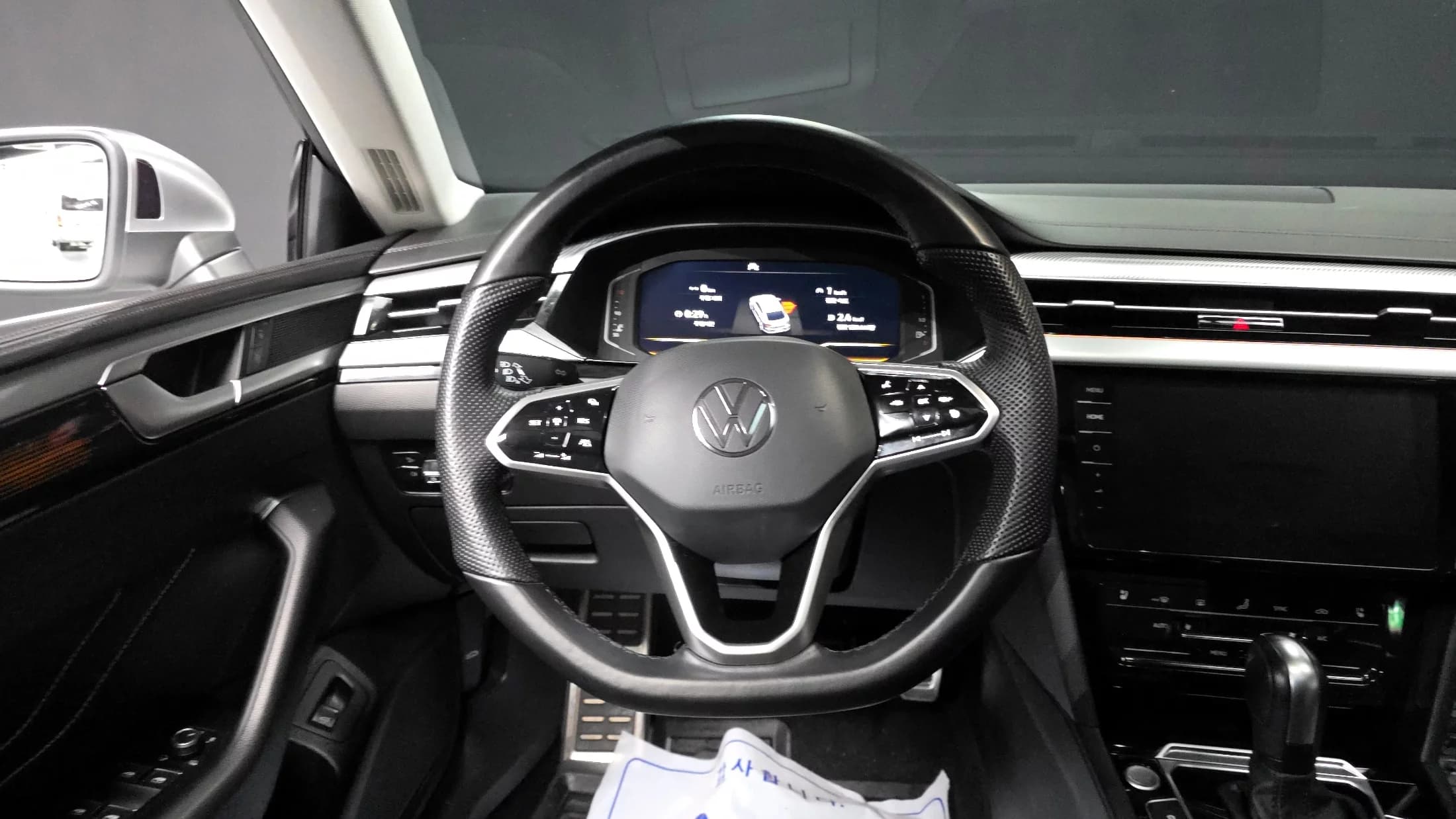 Volkswagen ARTEON 2.0 TDI Prestige, 2023 г. 50122 км. — фото 13