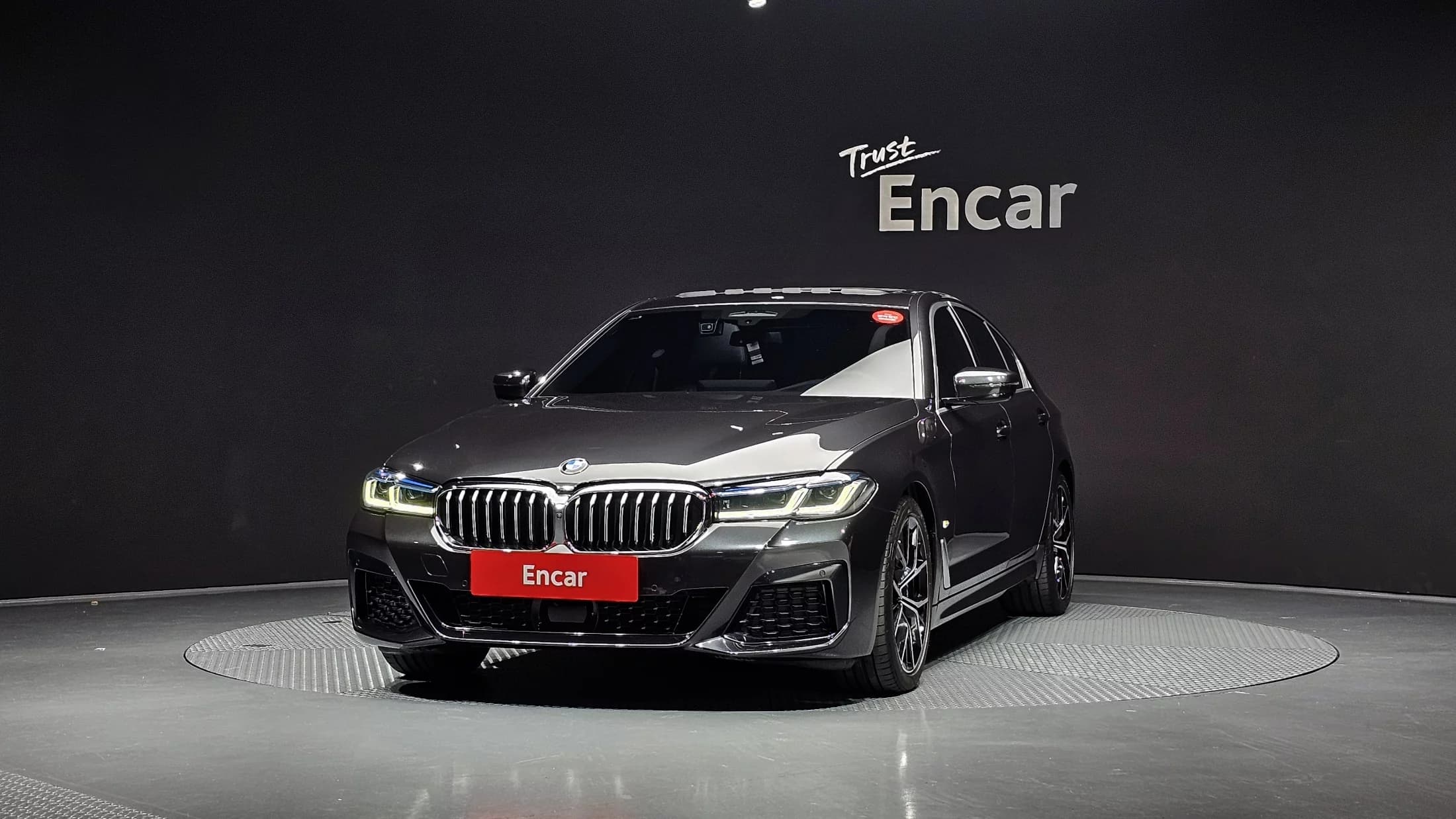 BMW 5-Series 530i M Sport Package, 2023 г. 35871 км. — фото 3