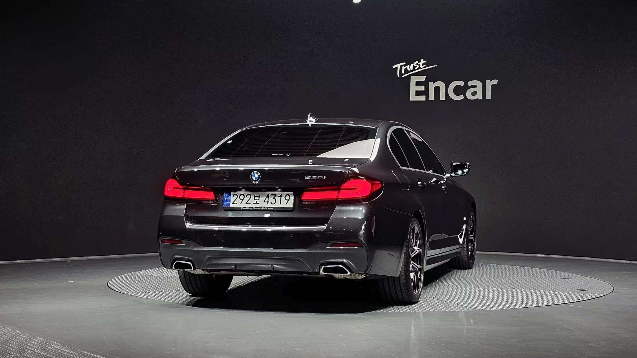 BMW 5-Series 530i M Sport Package, 2023 г. 35871 км. — фото 4