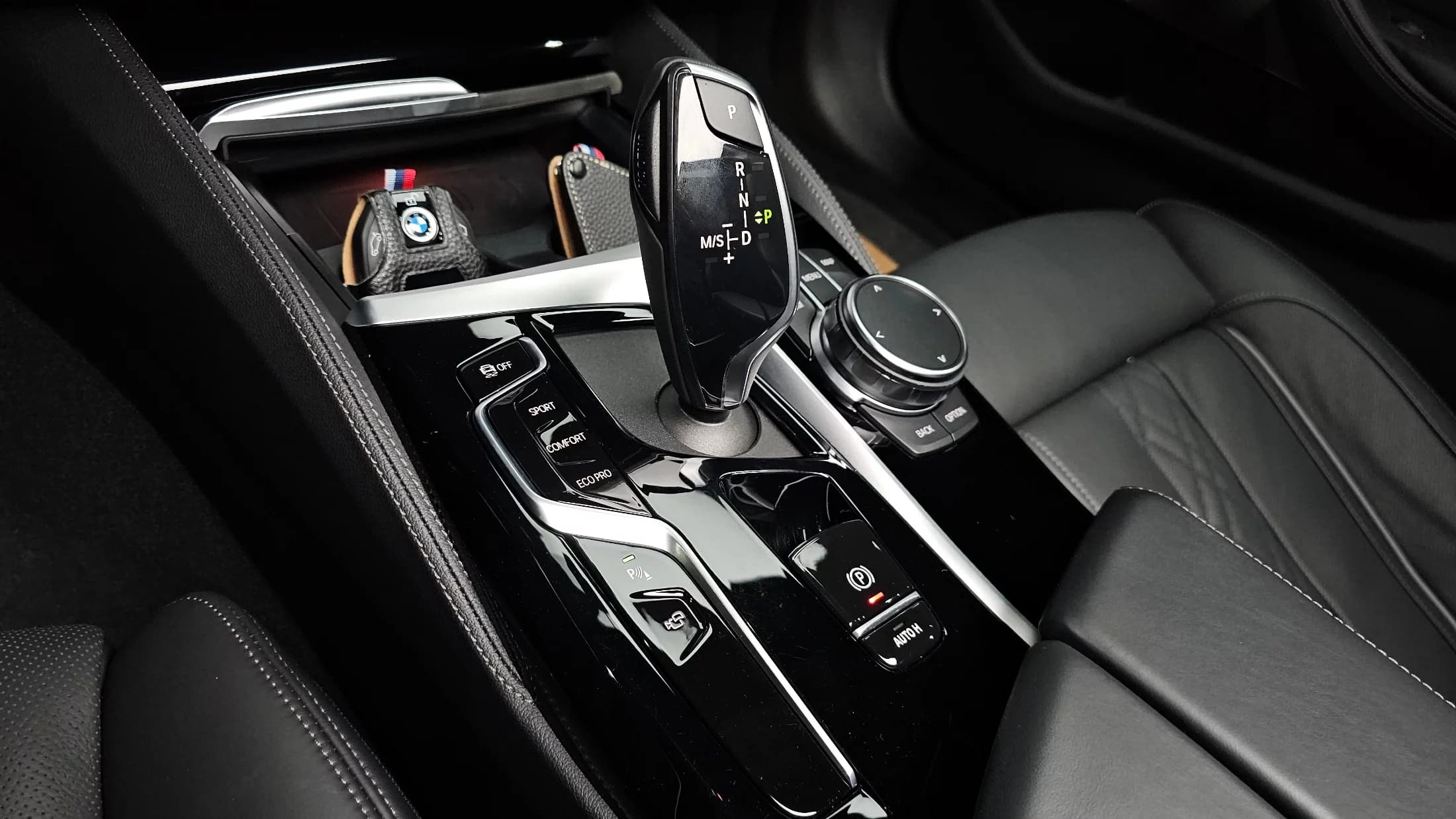BMW 5-Series 530i M Sport Package, 2023 г. 35871 км. — фото 9