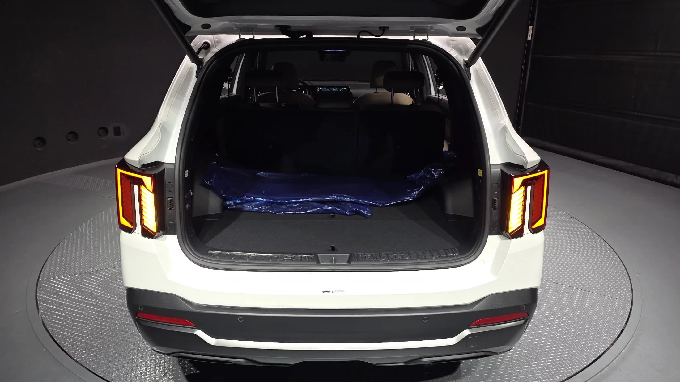 Kia Sorento HEV 1.6 2WD Gravity, гибрид, 2023 г. 19244 км. — фото 20
