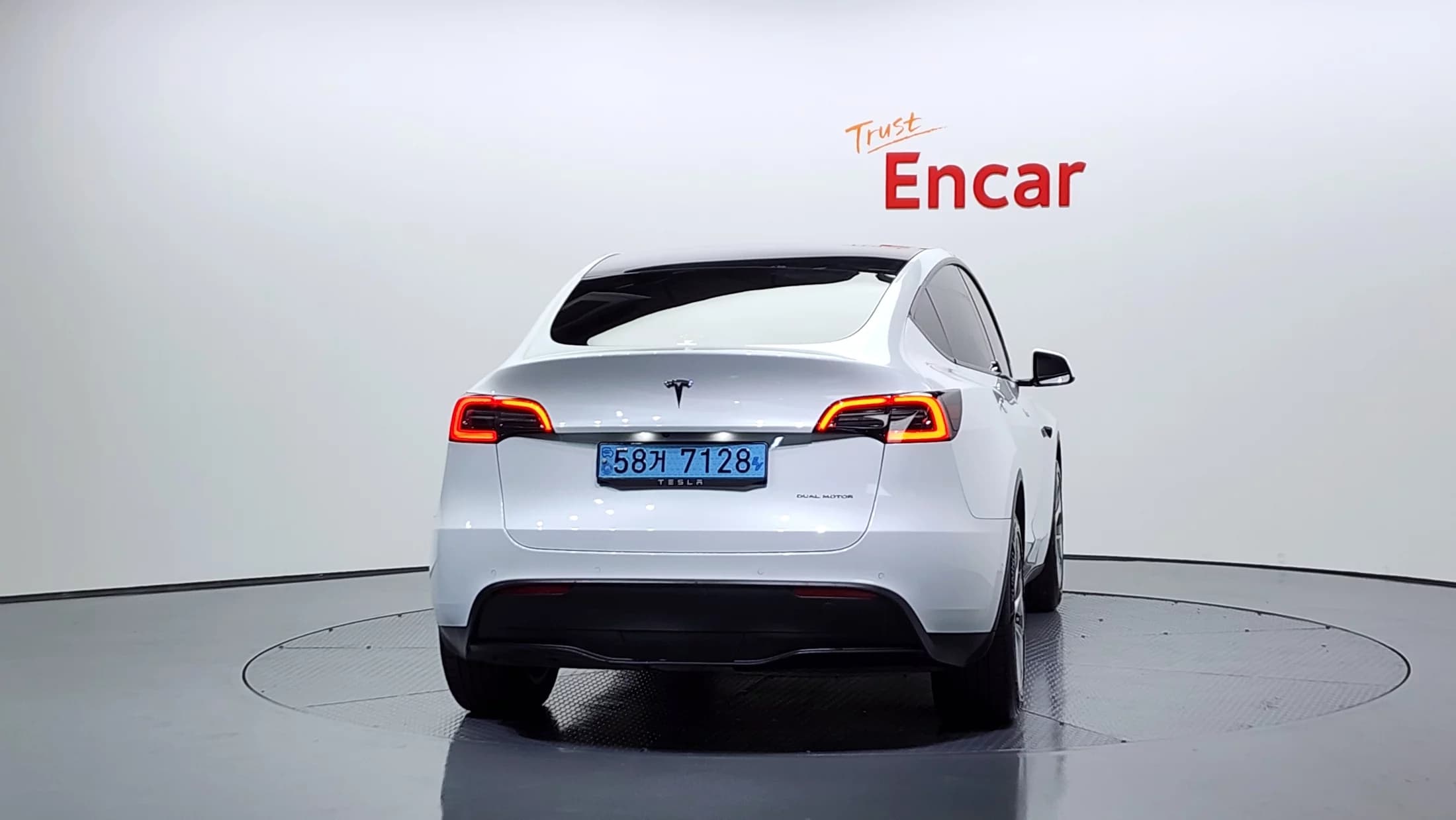 Tesla Model Y Long Range, электромобиль, 2021 г. 131588 км. — фото 4