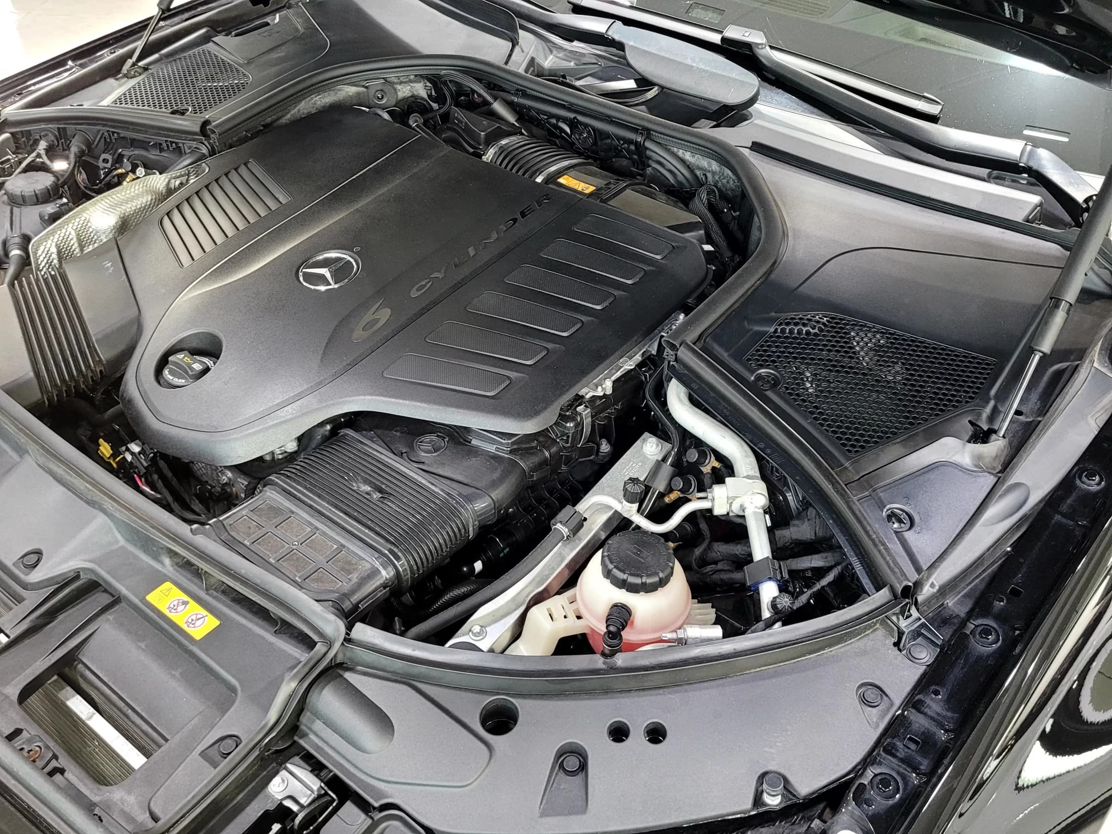 Mercedes-Benz S-Class S450L 4MATIC, 2023 г. 25883 км. — фото 6