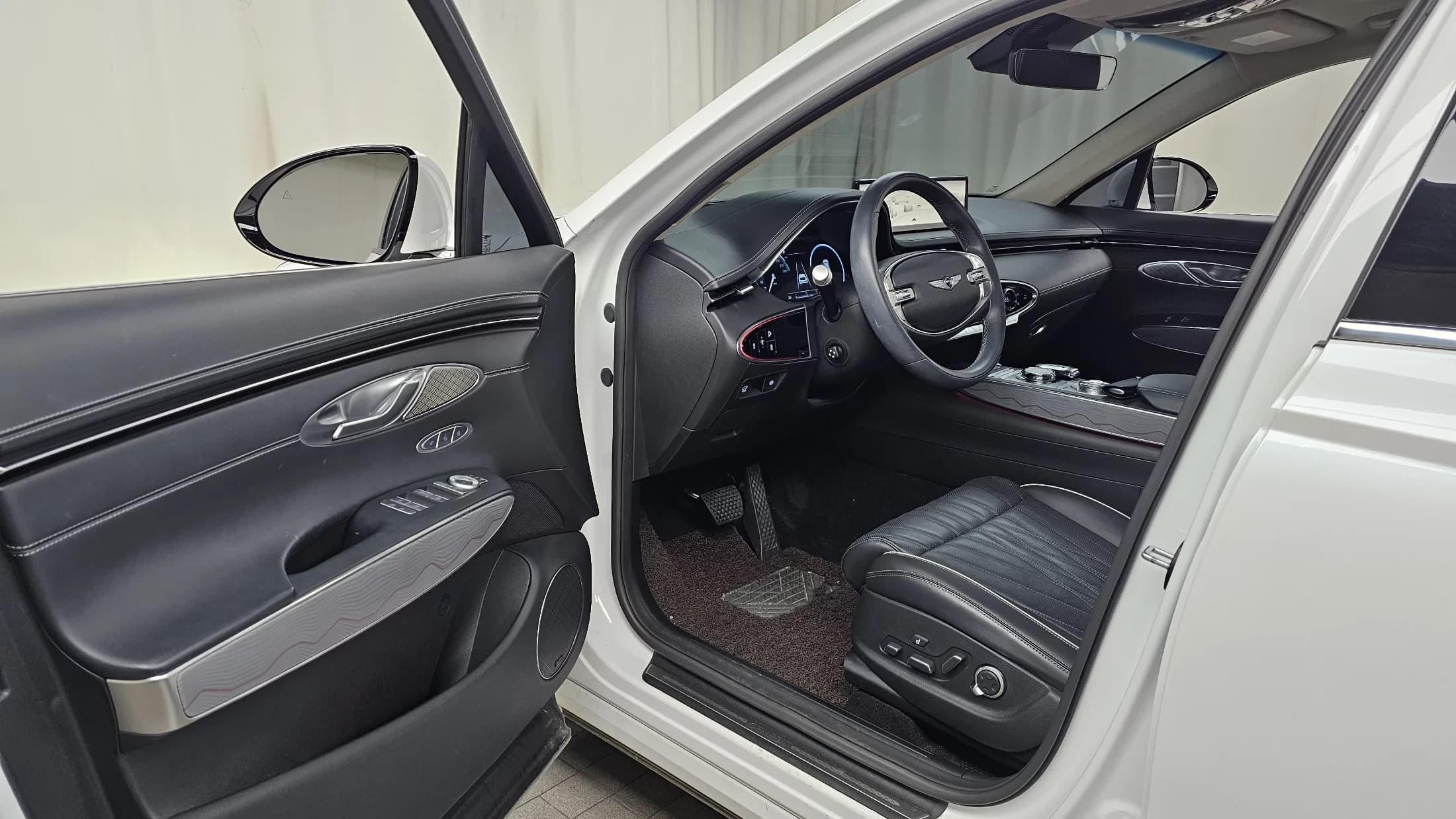 Genesis GV70 2.2 Diesel AWD, 2021 г. 35887 км. — фото 10