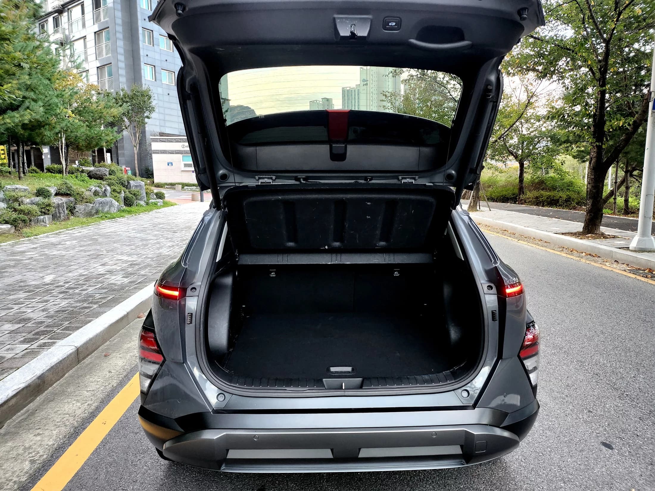Hyundai Kona Gasoline 1.6 Turbo 2WD Inspiration, 2023 г. 50186 км. — фото 9