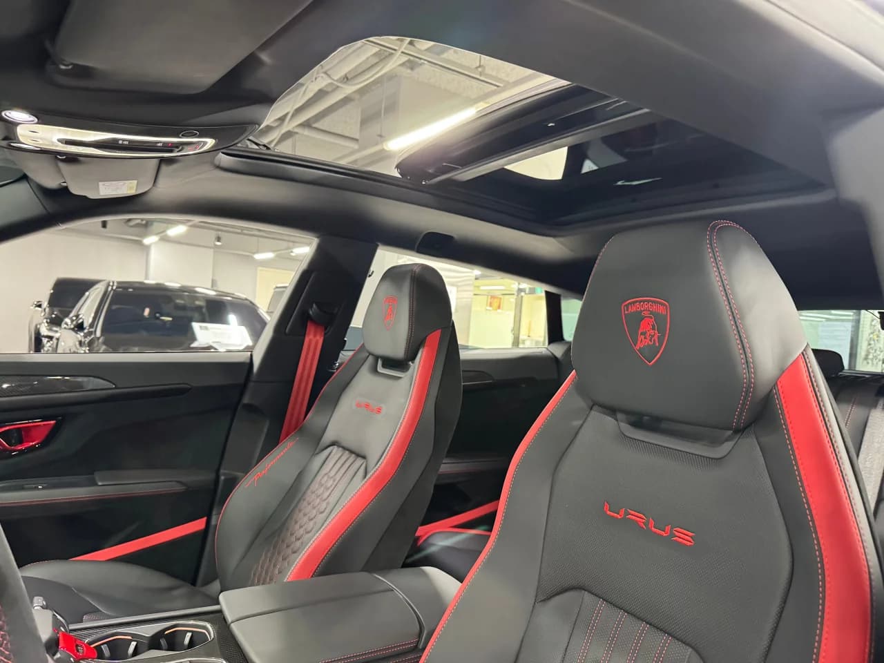 Lamborghini URUS 4.0 V8 Performante, 2024 г. 3774 км. — фото 14