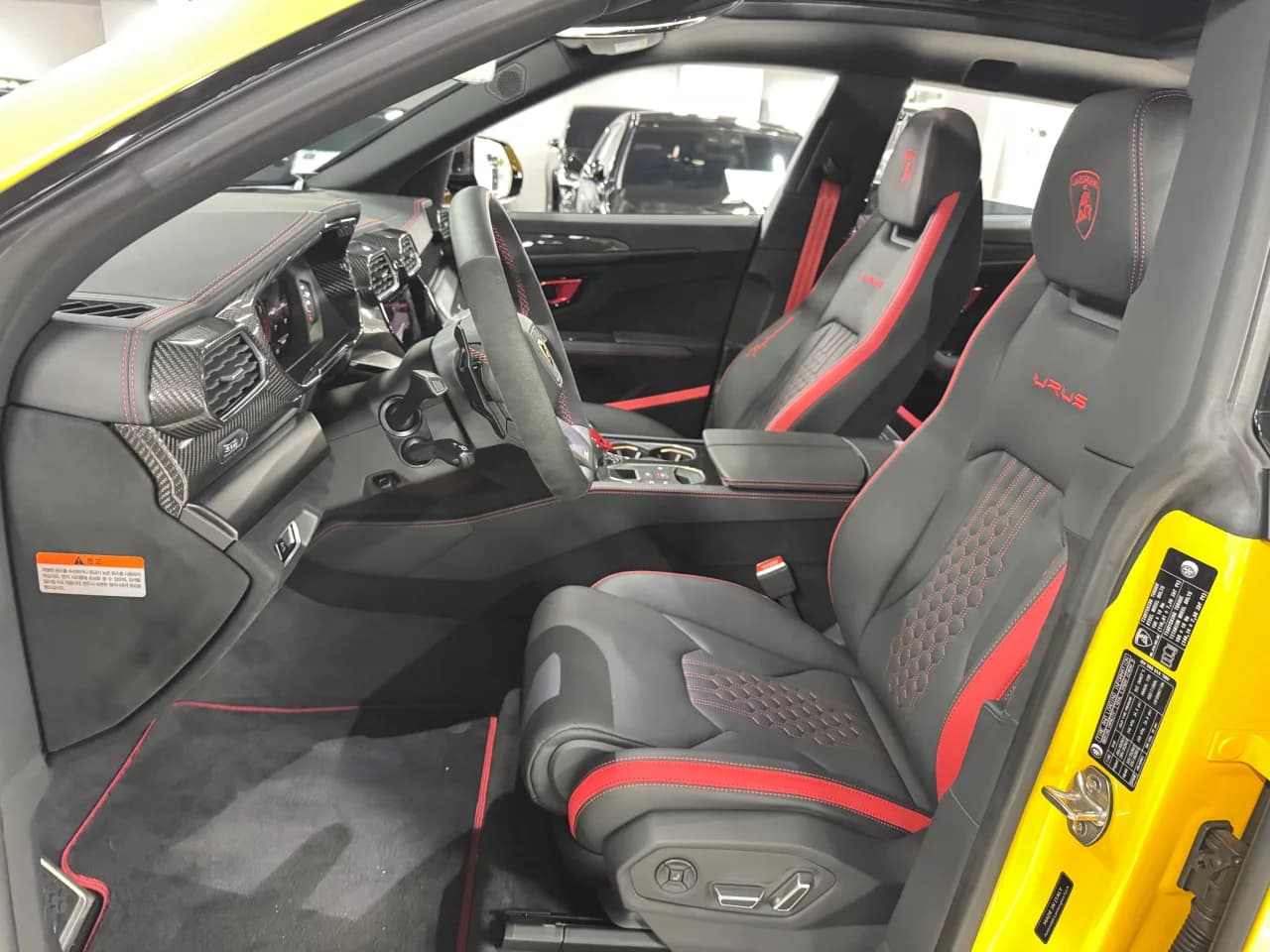 Lamborghini URUS 4.0 V8 Performante, 2024 г. 3774 км. — фото 7