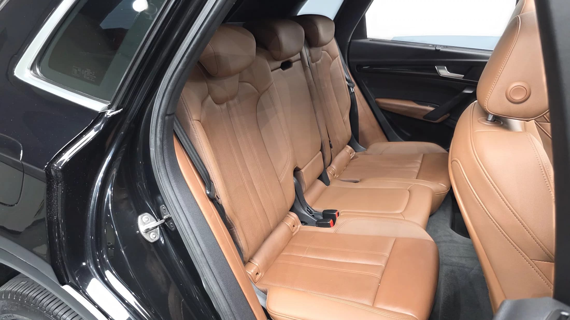 Audi Q5 40 TDI Quattro, 2021 г. 68599 км. — фото 21