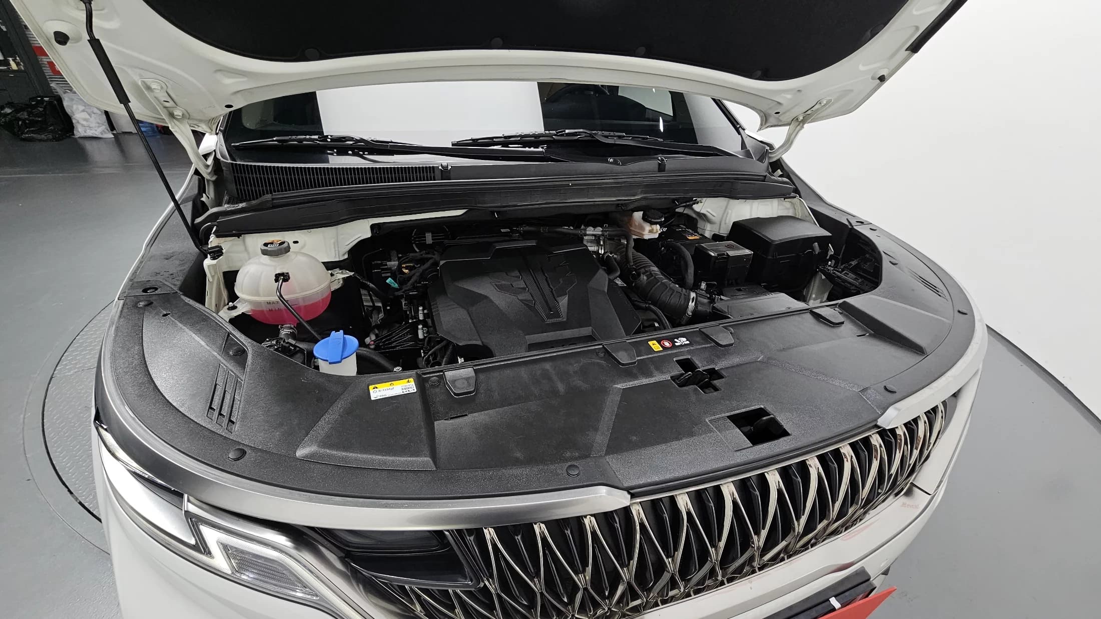 Kia Carnival Gasoline 9-Seater Noblesse, 2023 г. 65691 км. — фото 6