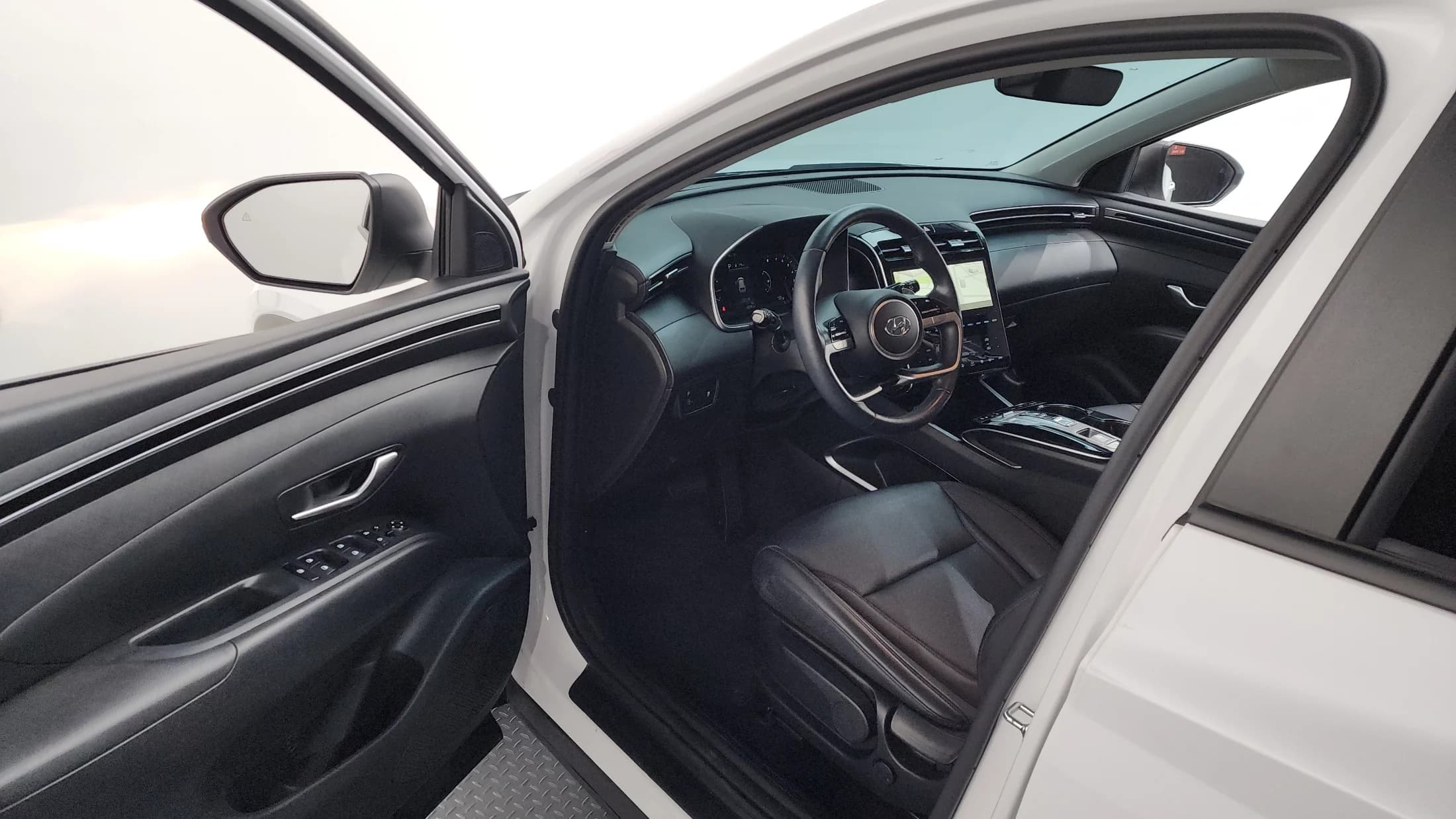 Hyundai Tucson Gasoline 1.6 Turbo 2WD Premium, 2023 г. 83929 км. — фото 10