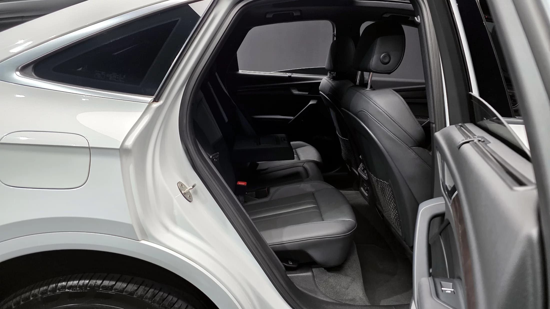 Audi Q5 40 TDI Quattro Premium Sportback, 2023 г. 37177 км. — фото 12