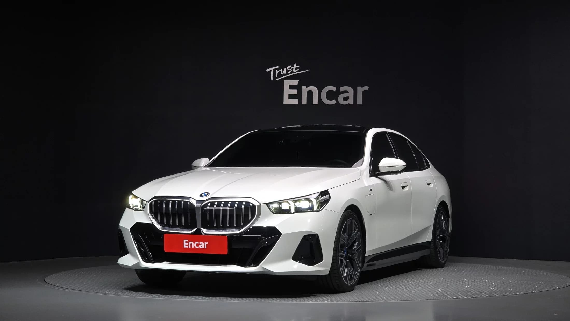 BMW 5-Series 530e M Sport, гибрид, 2024 г. 27267 км.