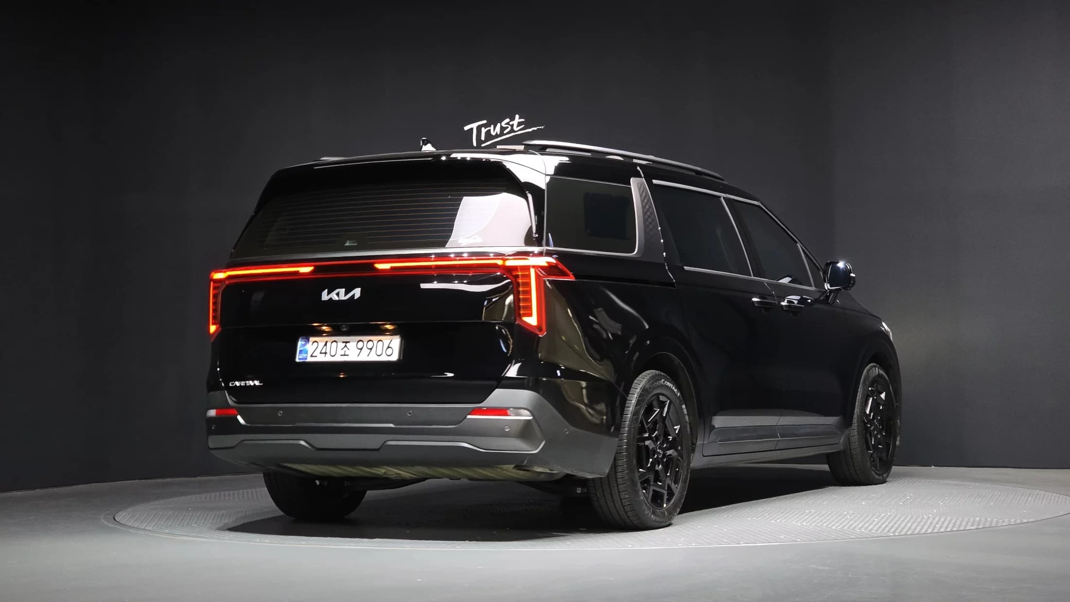 Kia Carnival Gasoline 9-Seater Gravity, 2024 г. 11376 км. — фото 2