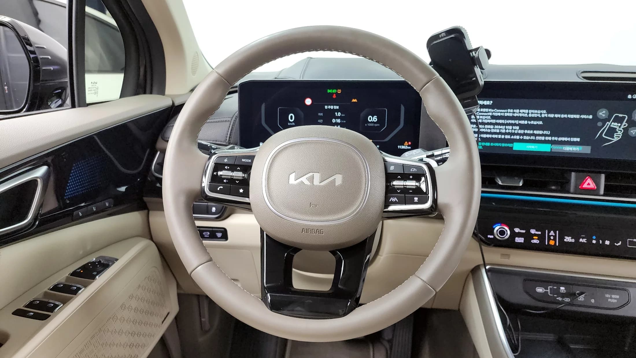 Kia Carnival Gasoline 9-Seater Gravity, 2024 г. 11376 км. — фото 13
