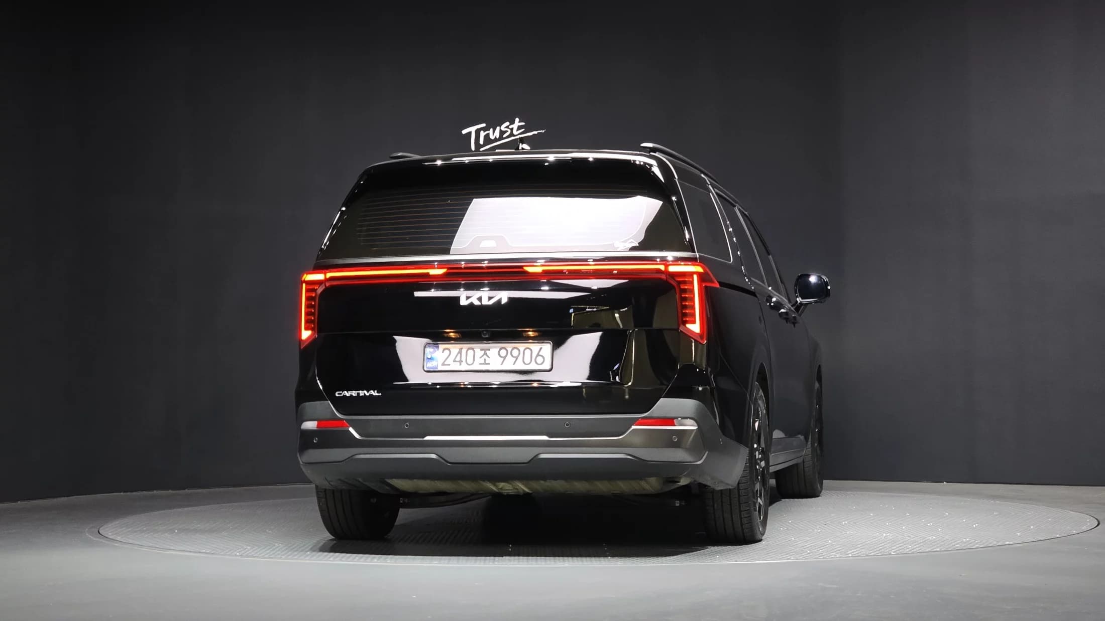 Kia Carnival Gasoline 9-Seater Gravity, 2024 г. 11376 км. — фото 4