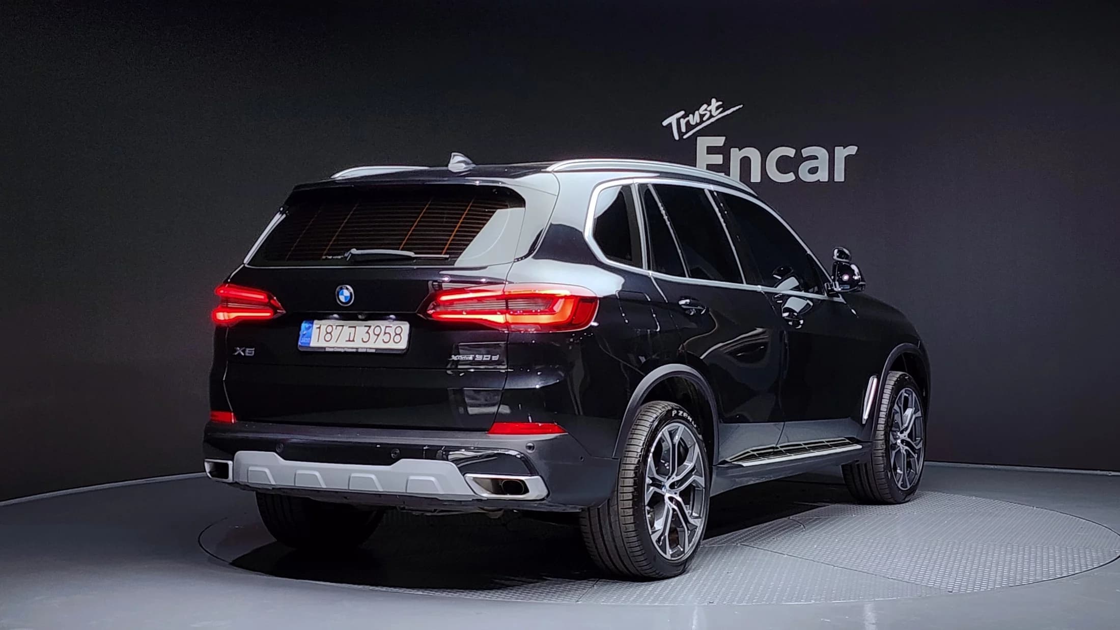 BMW X5 xDrive 30d xLine, 2023 г. 12042 км. — фото 2