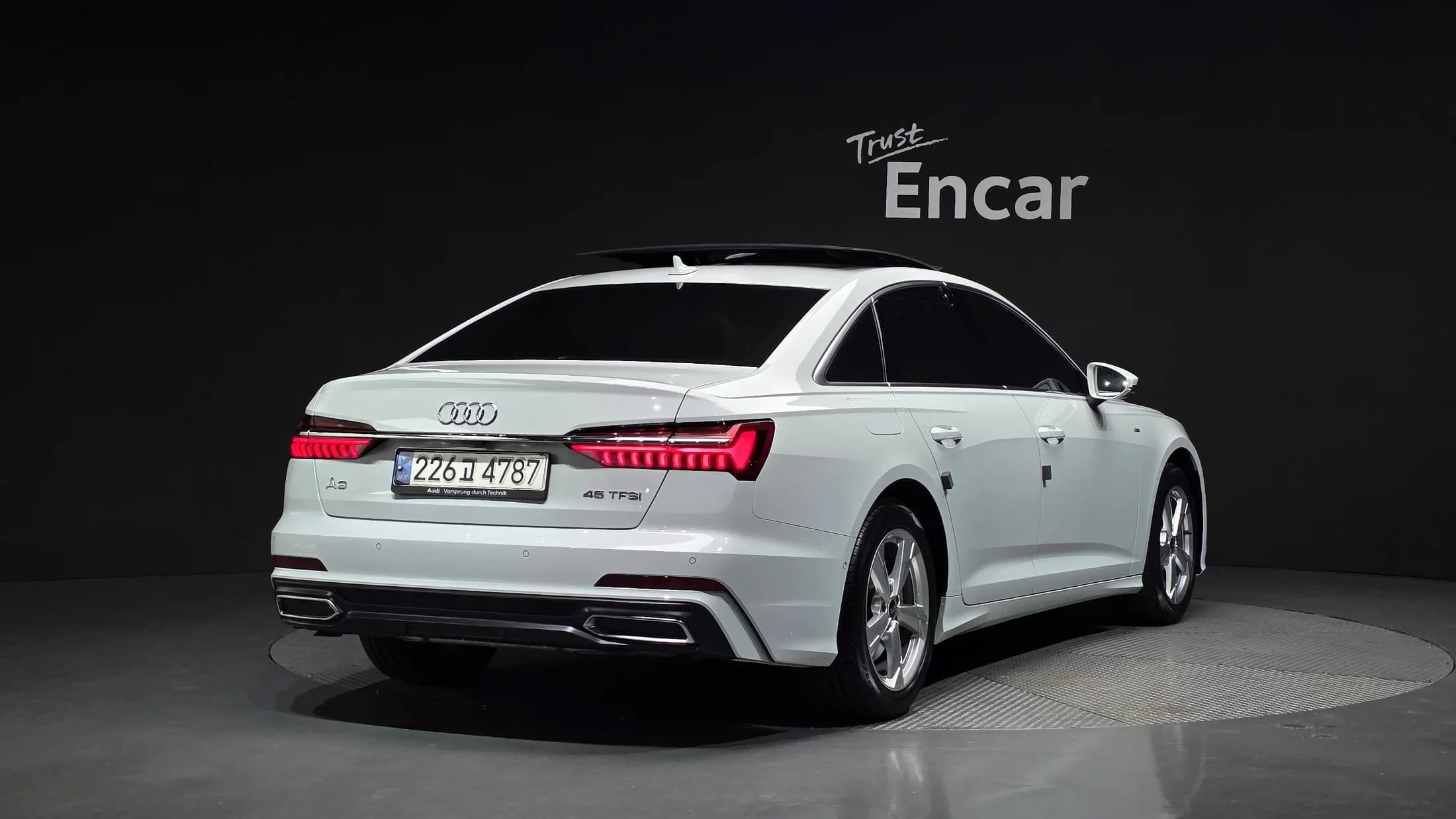Audi A6 45 TFSI, 2021 г. 77302 км. — фото 2