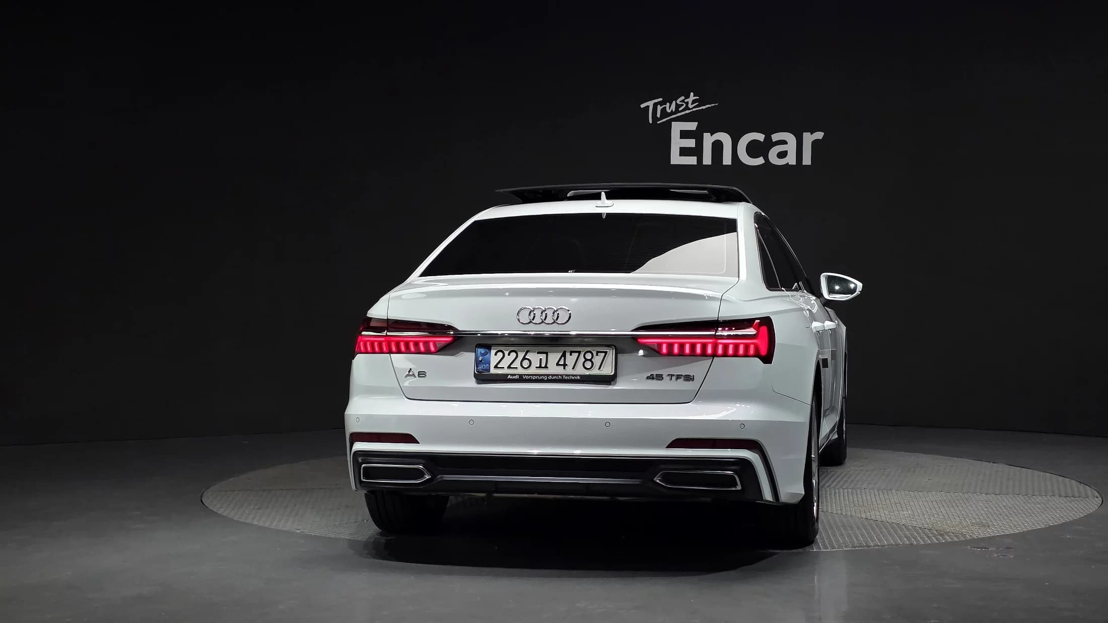 Audi A6 45 TFSI, 2021 г. 77302 км. — фото 4