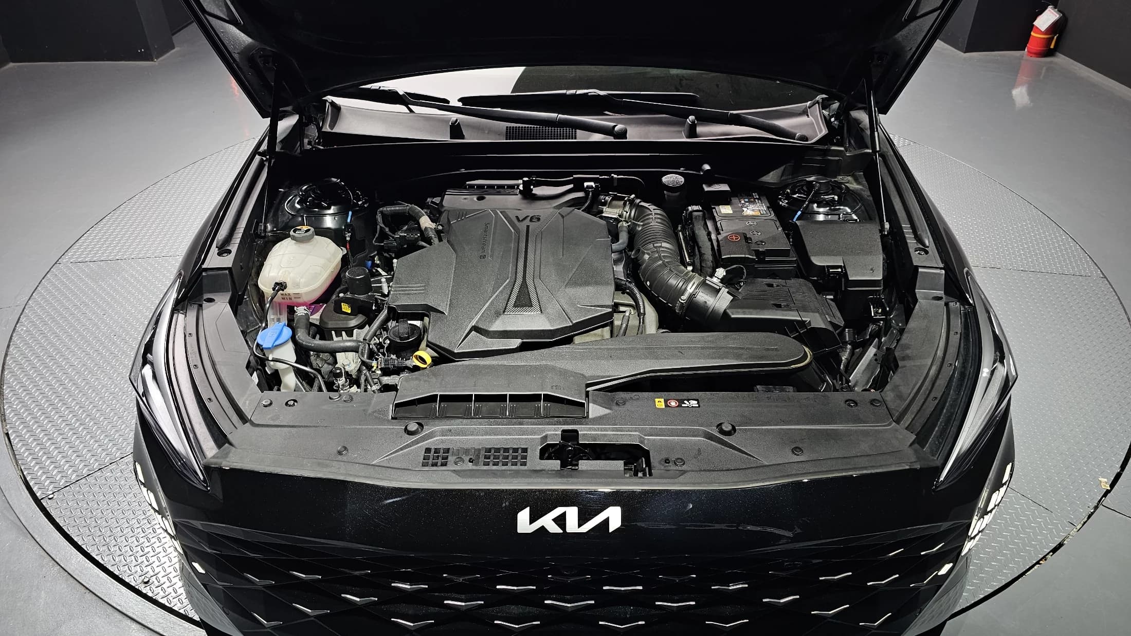 Kia K8 3.5 Gasoline 4WD Platinum, 2024 г. 48851 км. — фото 6