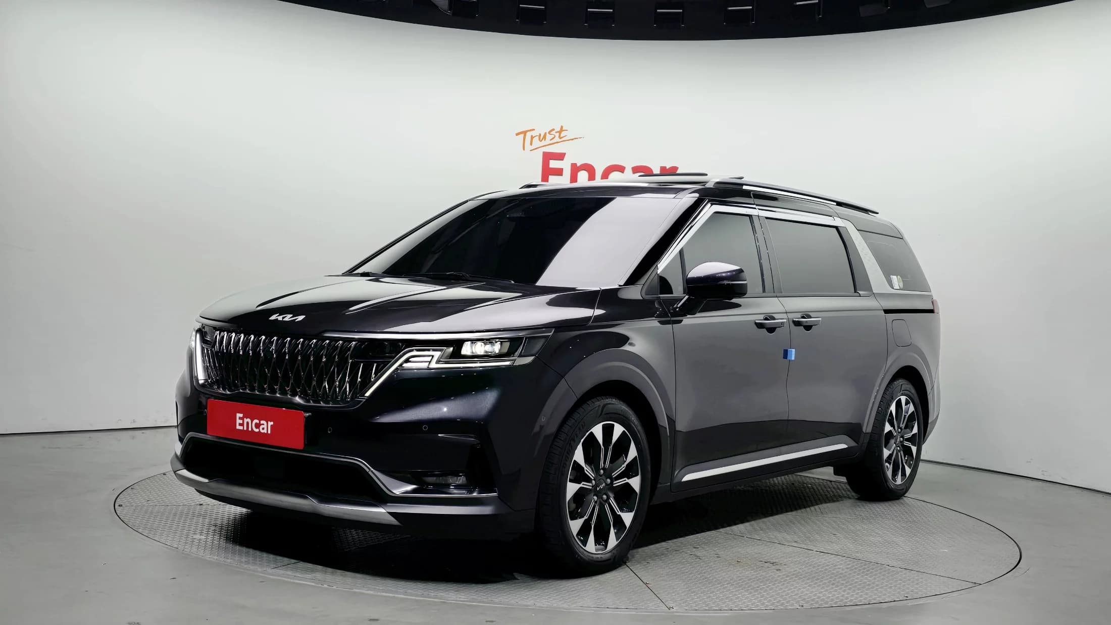 Kia Carnival Gasoline 7-Seater Outdoor Noblesse, 2023 г. 36616 км.