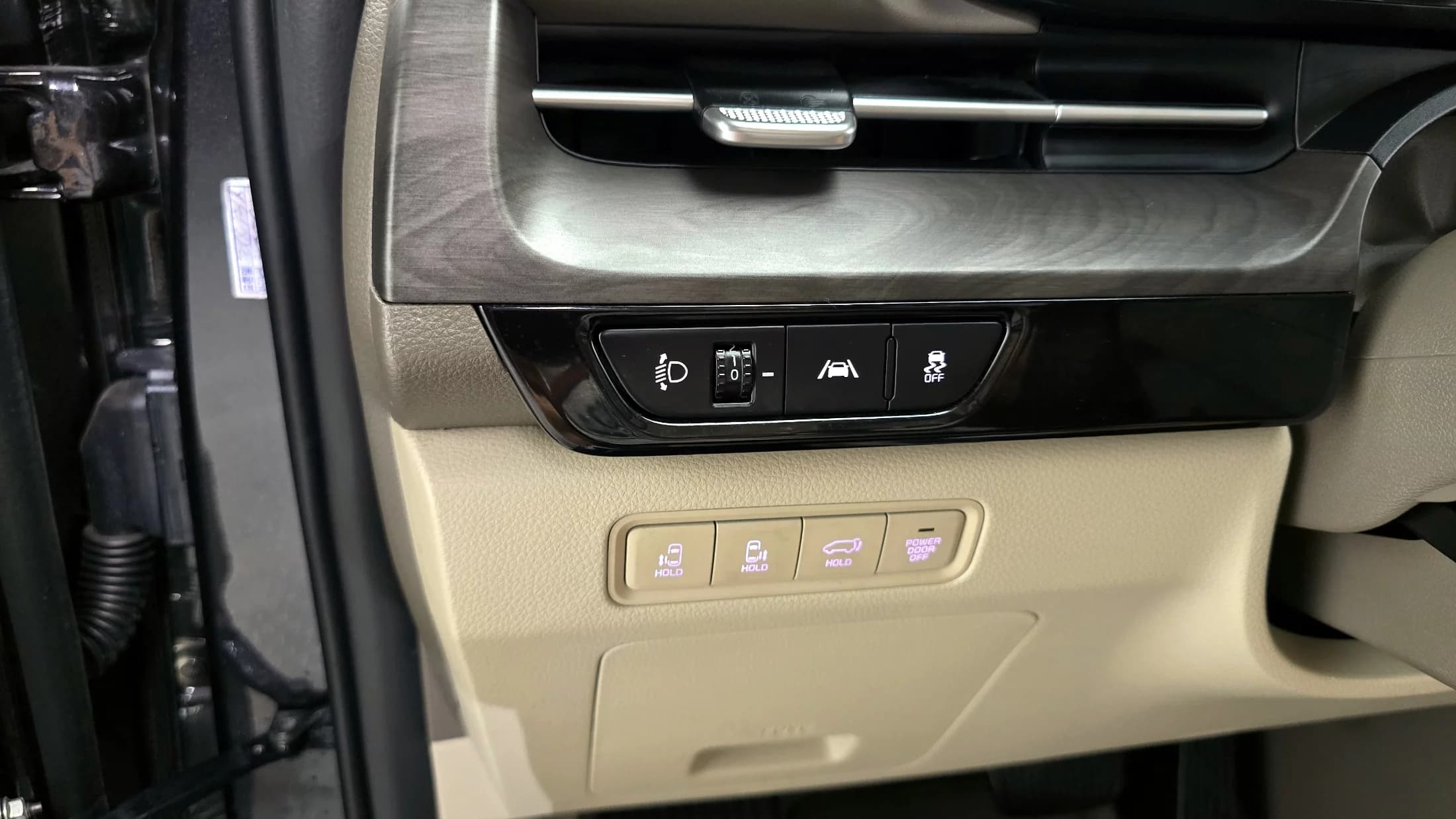 Kia Carnival Gasoline 7-Seater Outdoor Noblesse, 2023 г. 36616 км. — фото 13
