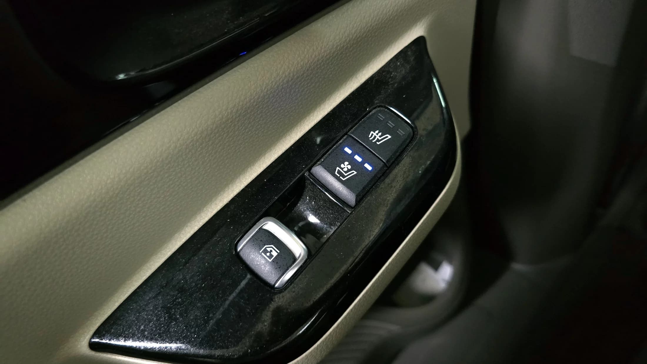 Kia Carnival Gasoline 7-Seater Outdoor Noblesse, 2023 г. 36616 км. — фото 17