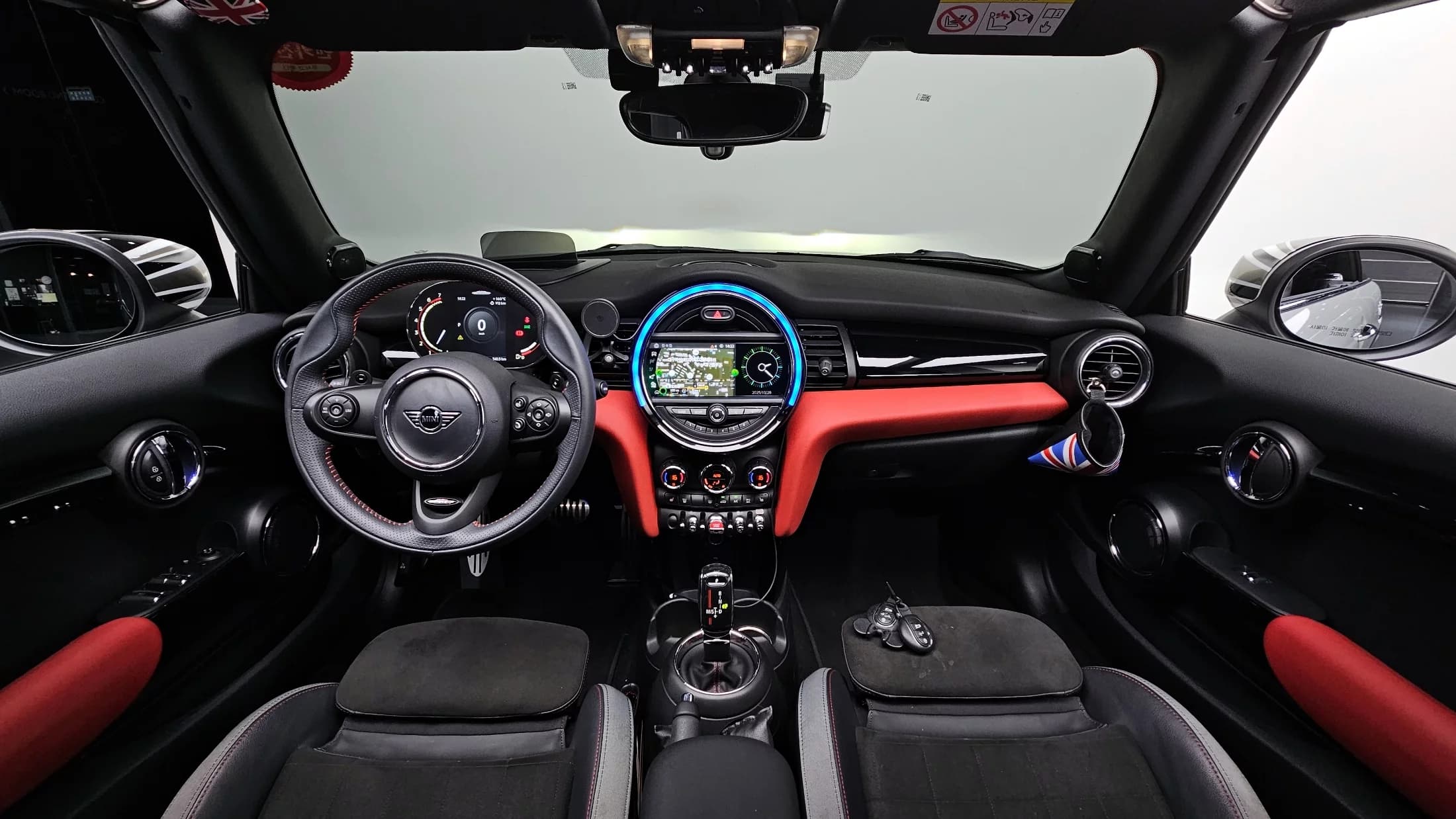 MINI Cooper Convertible JCW 3rd, 2021 г. 22088 км. — фото 7