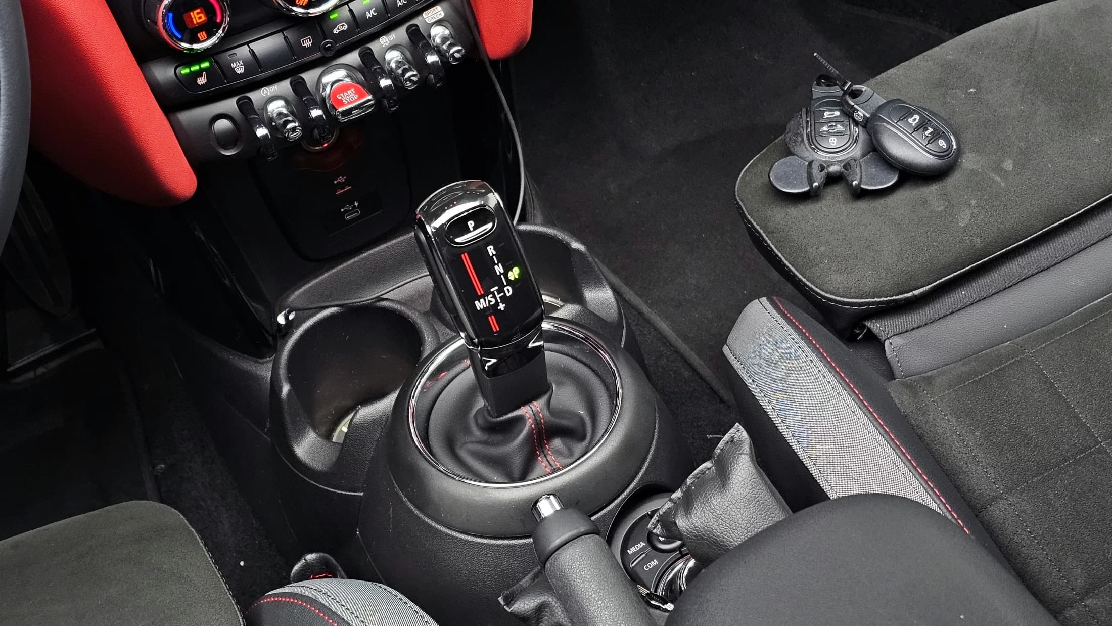 MINI Cooper Convertible JCW 3rd, 2021 г. 22088 км. — фото 9