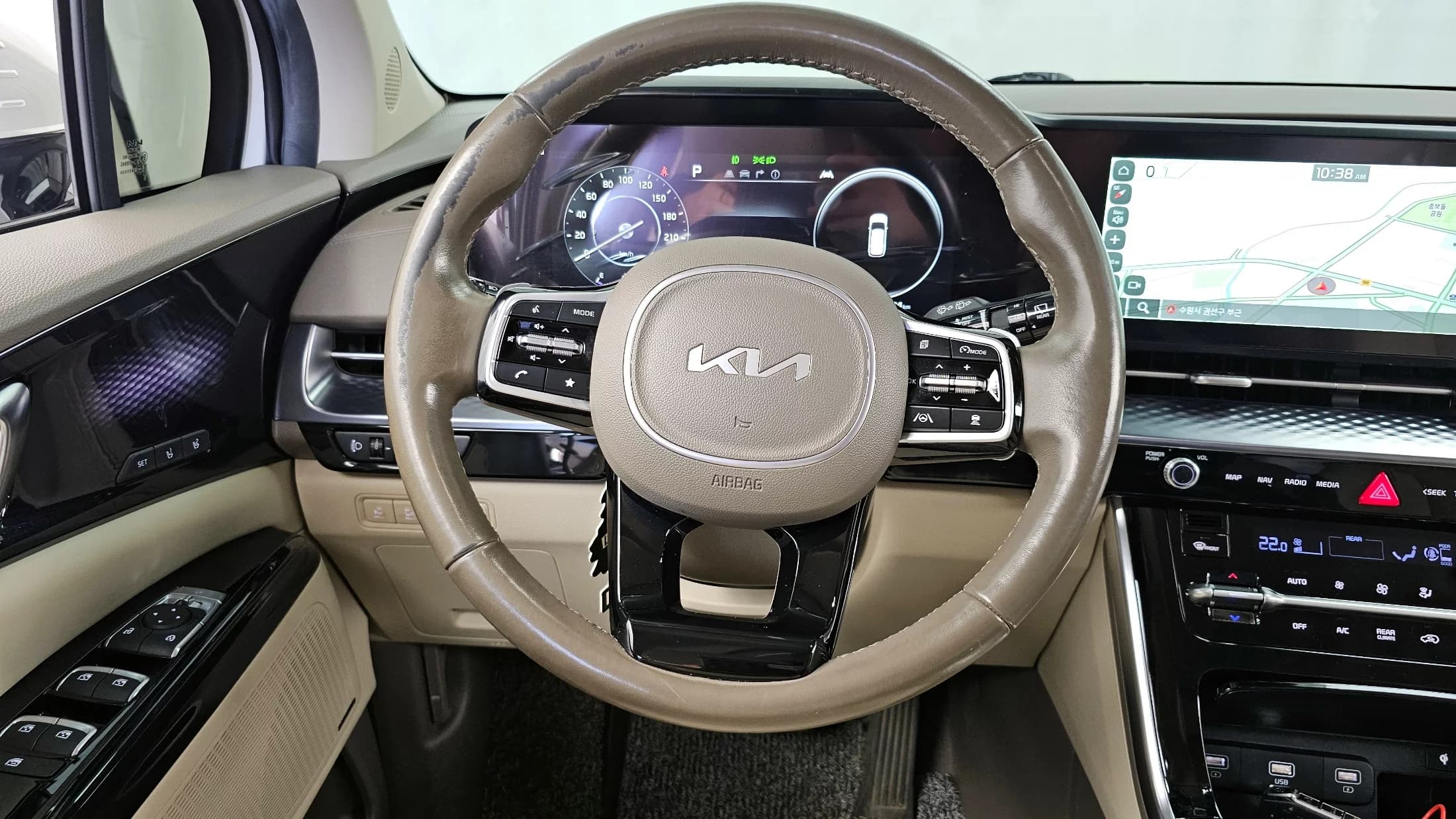 Kia Carnival Gasoline 7-Seater Hi-Limousine Signature, 2022 г. 67000 км. — фото 13