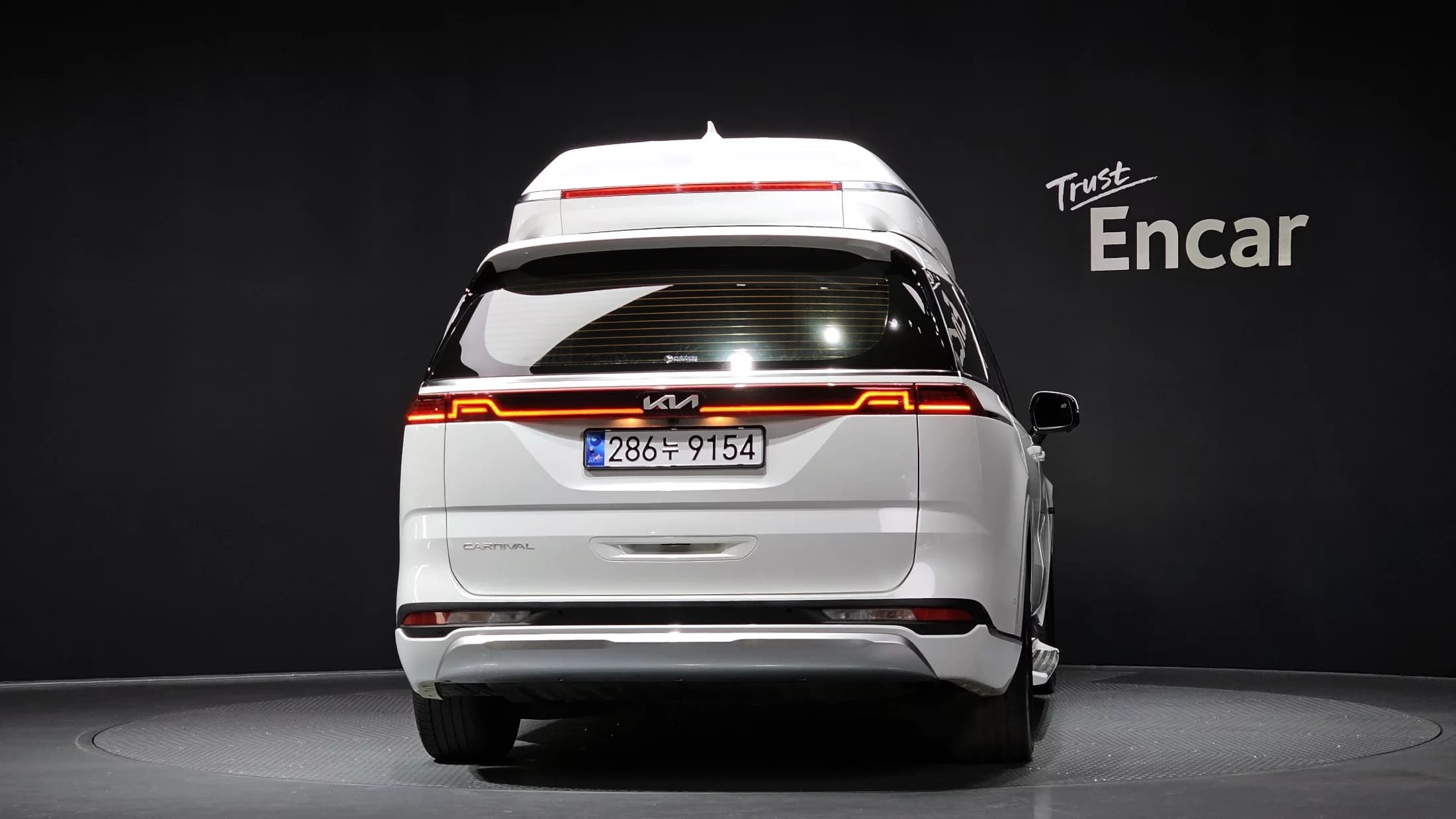Kia Carnival Gasoline 7-Seater Hi-Limousine Signature, 2022 г. 67000 км. — фото 4