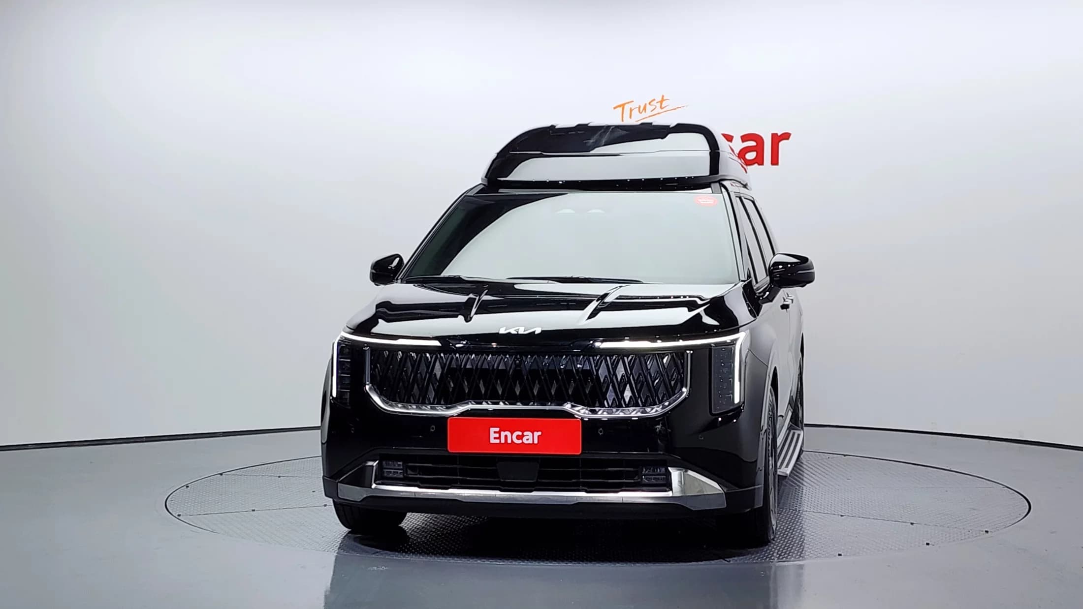 Kia Carnival Gasoline 4-Seater Hi Limousine Signature, 2025 г. 7079 км. — фото 3