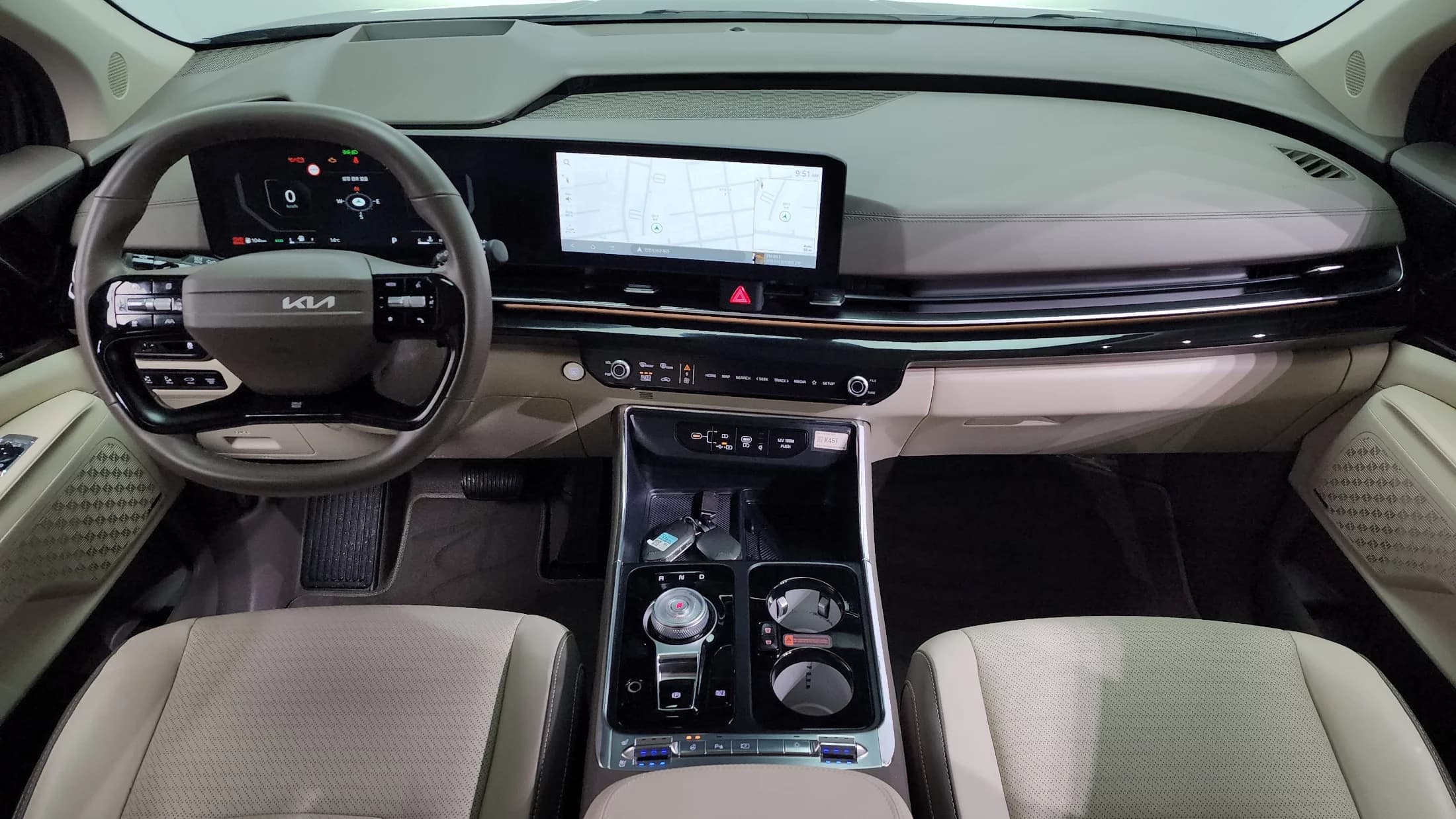 Kia Carnival Gasoline 4-Seater Hi Limousine Signature, 2025 г. 7079 км. — фото 7