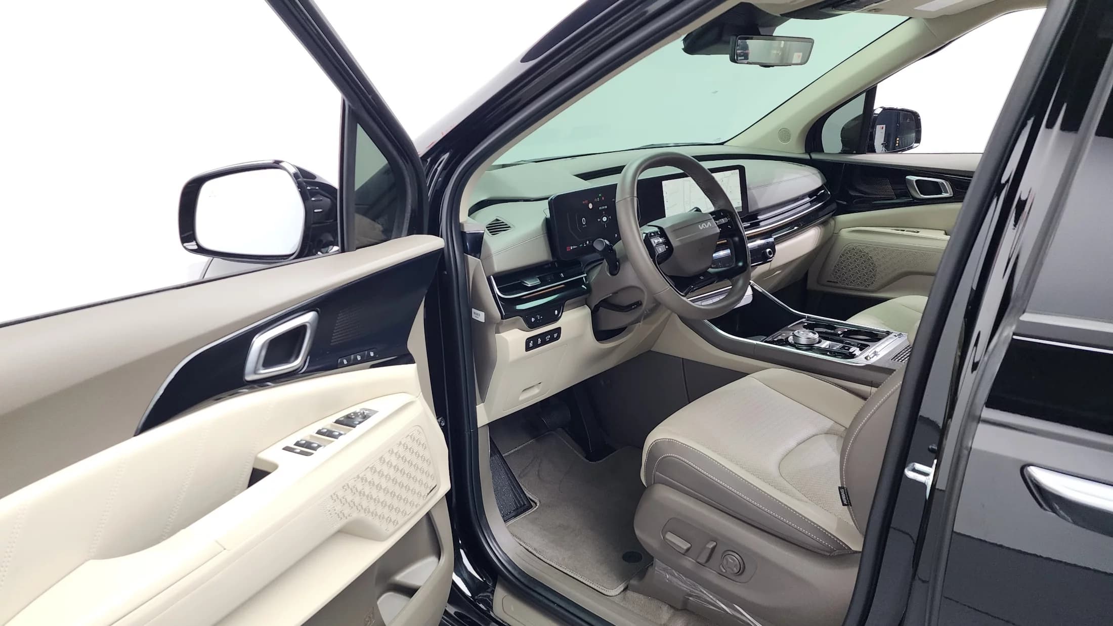 Kia Carnival Gasoline 4-Seater Hi Limousine Signature, 2025 г. 7079 км. — фото 10