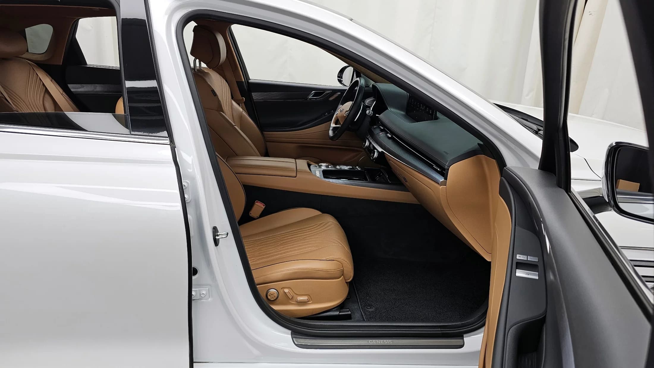 Genesis G80 Gasoline 2.5 Turbo AWD, 2021 г. 50957 км. — фото 11