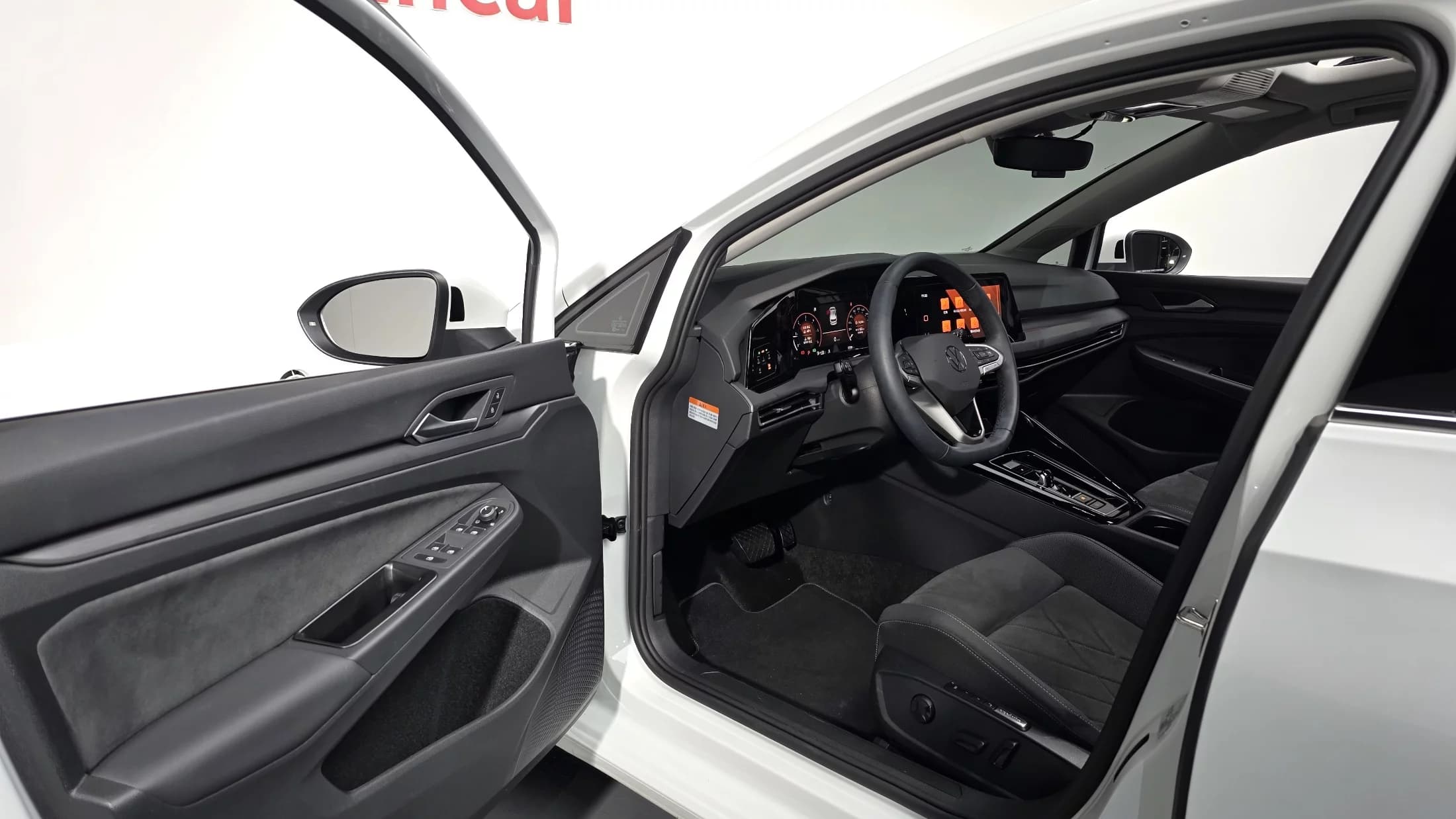 Volkswagen GOLF 2.0 TDI Prestige, 2024 г. 5623 км. — фото 11