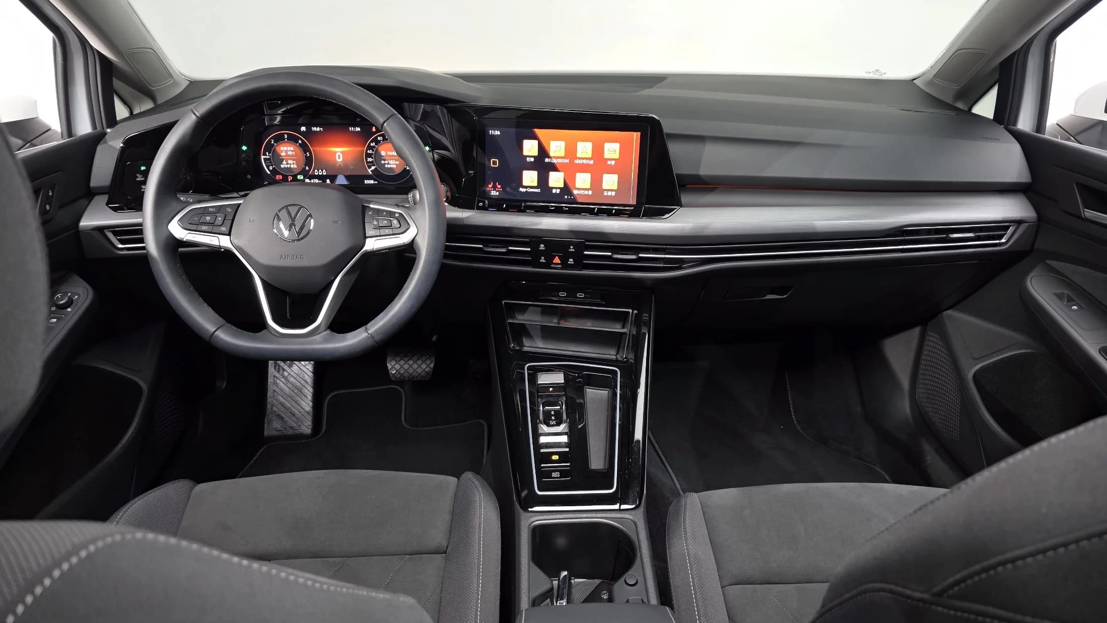 Volkswagen GOLF 2.0 TDI Prestige, 2024 г. 5623 км. — фото 6