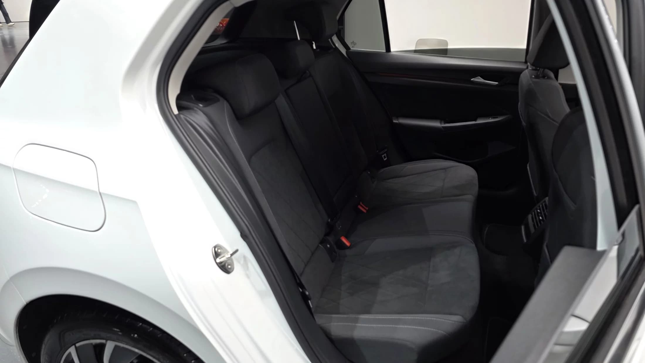 Volkswagen GOLF 2.0 TDI Prestige, 2024 г. 5623 км. — фото 10