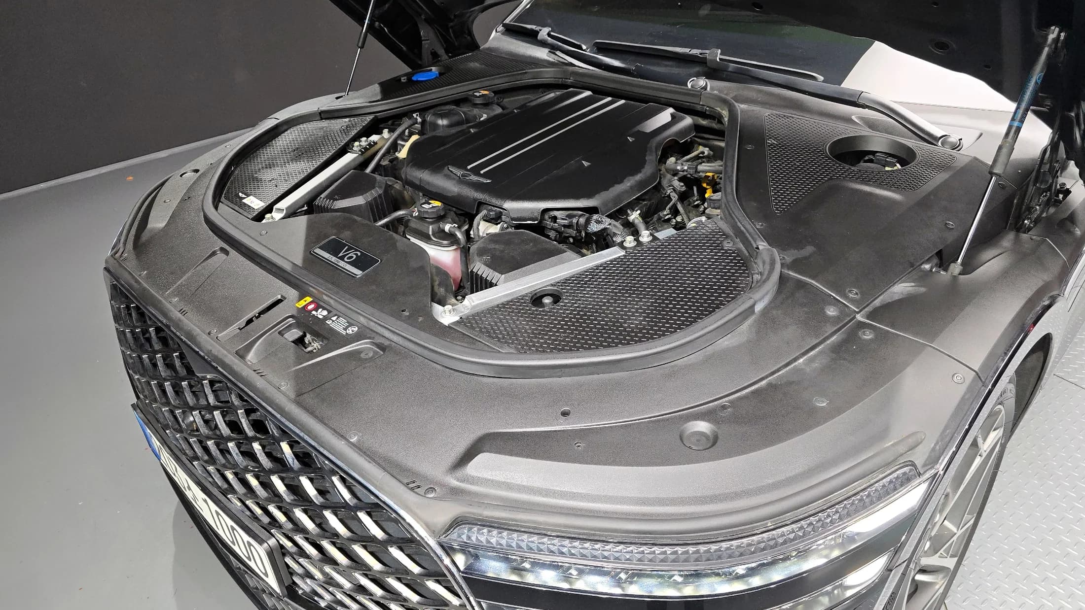 Genesis G90 Gasoline 3.5 Turbo AWD, 2022 г. 77299 км. — фото 6