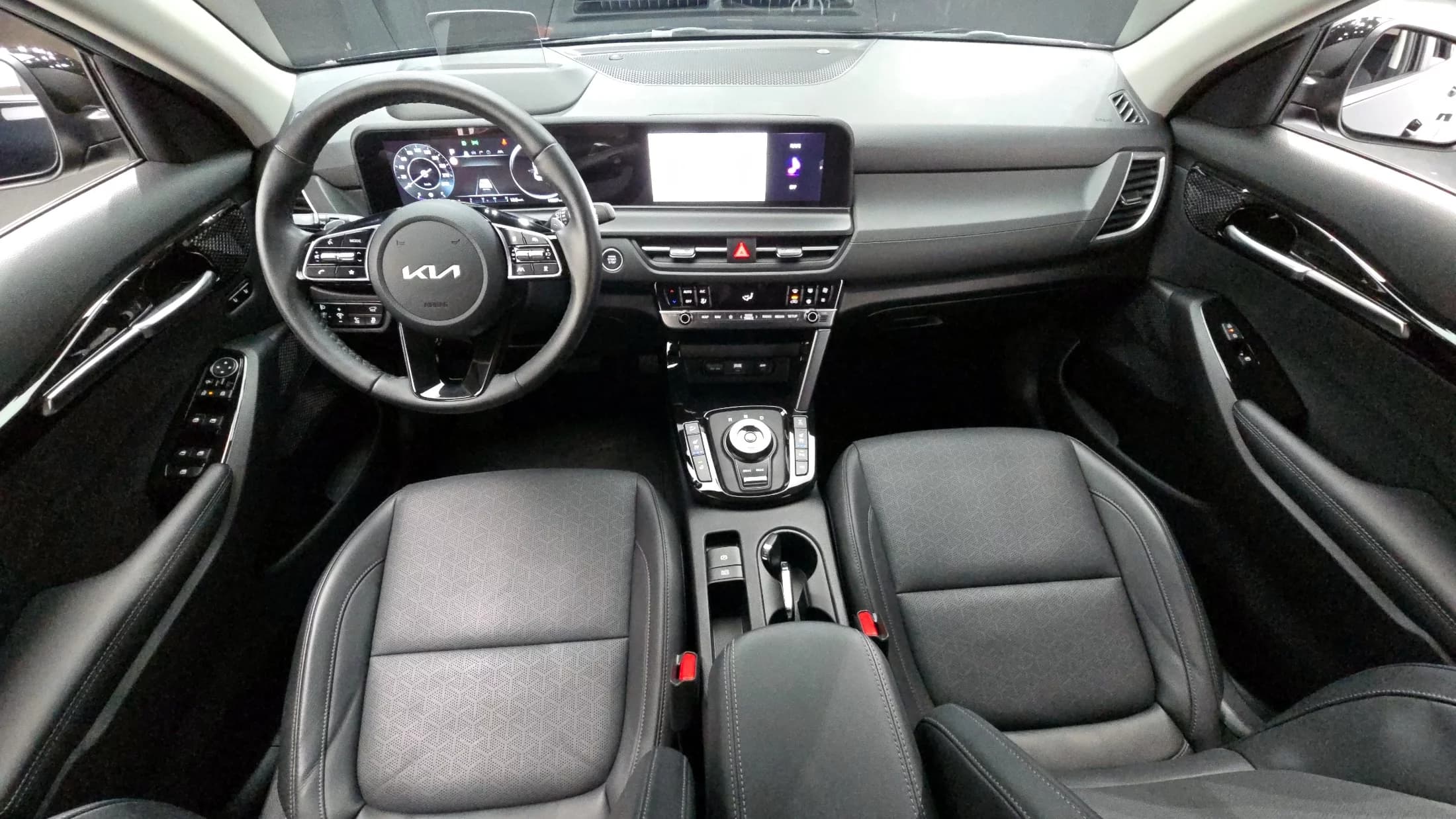 Kia Seltos Gasoline 1.6 Turbo 4WD Gravity, 2023 г. 18352 км. — фото 7