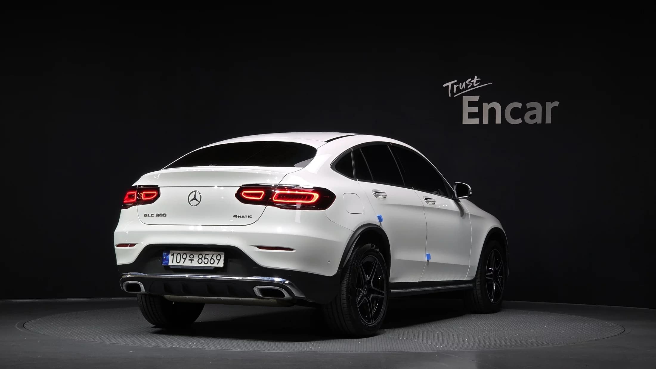 Mercedes-Benz GLC-Class GCL300 4MATIC Coupe, 2023 г. 37729 км. — фото 2