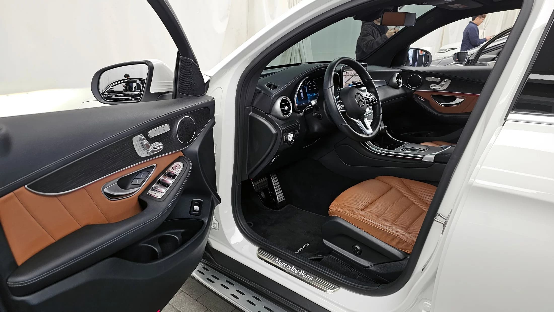 Mercedes-Benz GLC-Class GCL300 4MATIC Coupe, 2023 г. 37729 км. — фото 10