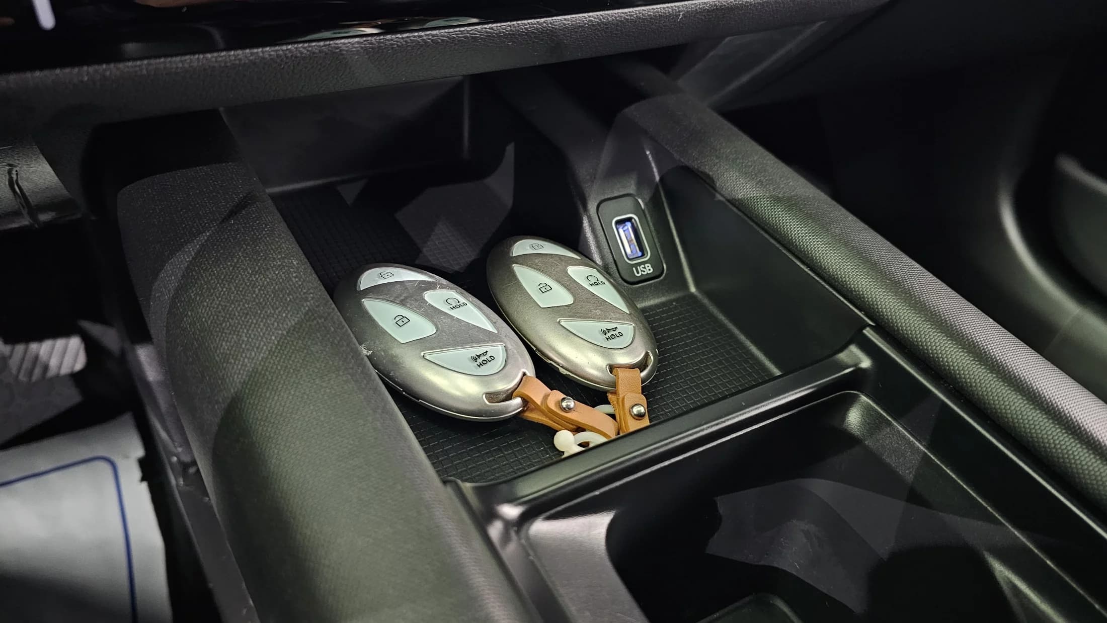 Hyundai Ioniq 6 Long Range AWD Exclusive, электромобиль, 2023 г. 46765 км. — фото 35
