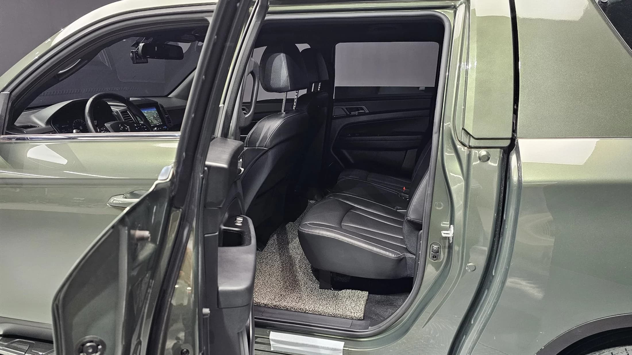 SsangYong Rexton Diesel 2.2 4WD Prestige, 2022 г. 38758 км. — фото 12