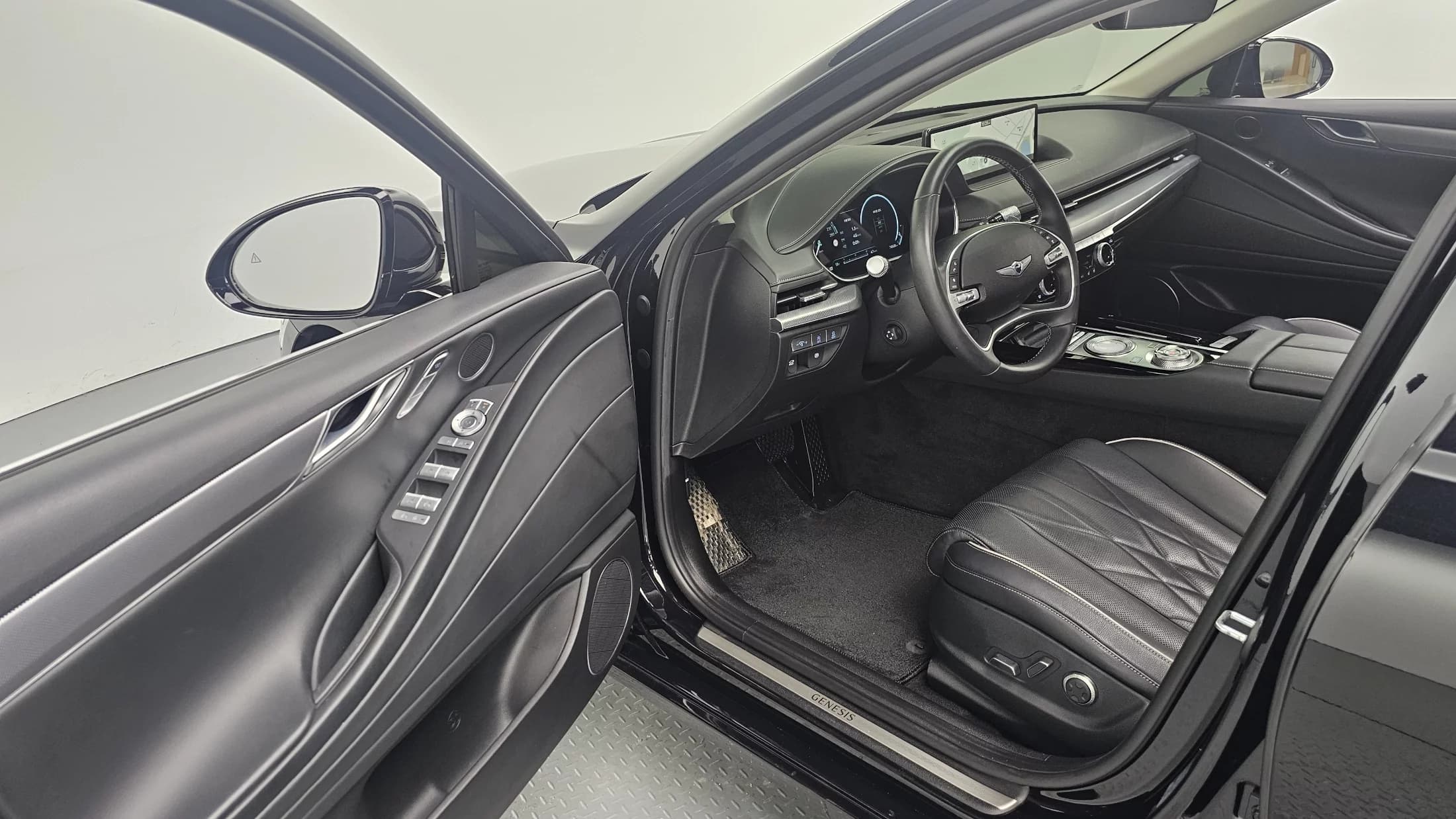 Genesis G80 Gasoline 2.5 Turbo AWD, 2022 г. 74708 км. — фото 10