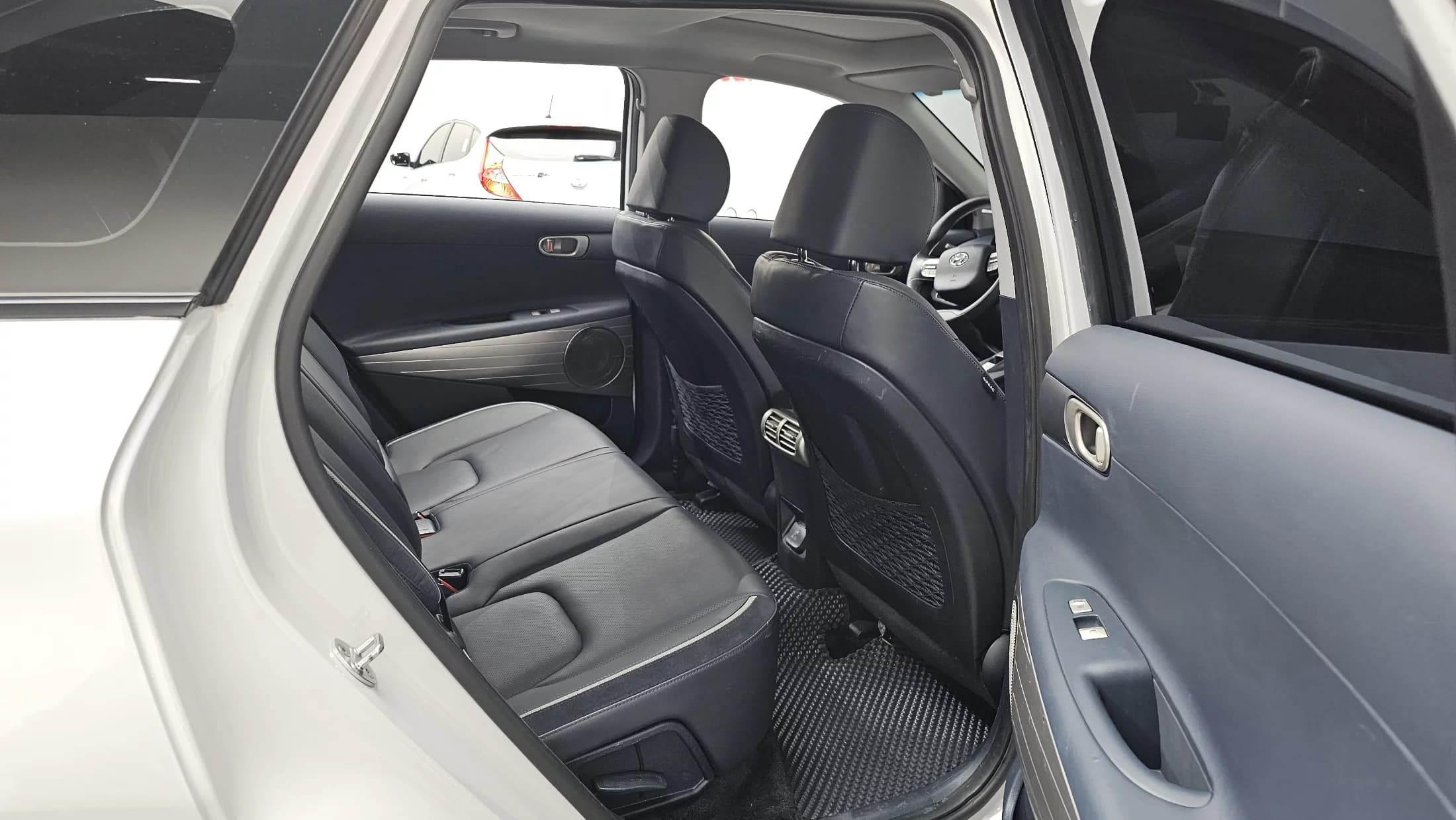 Hyundai Nexo Premium, 2022 г. 49286 км. — фото 12