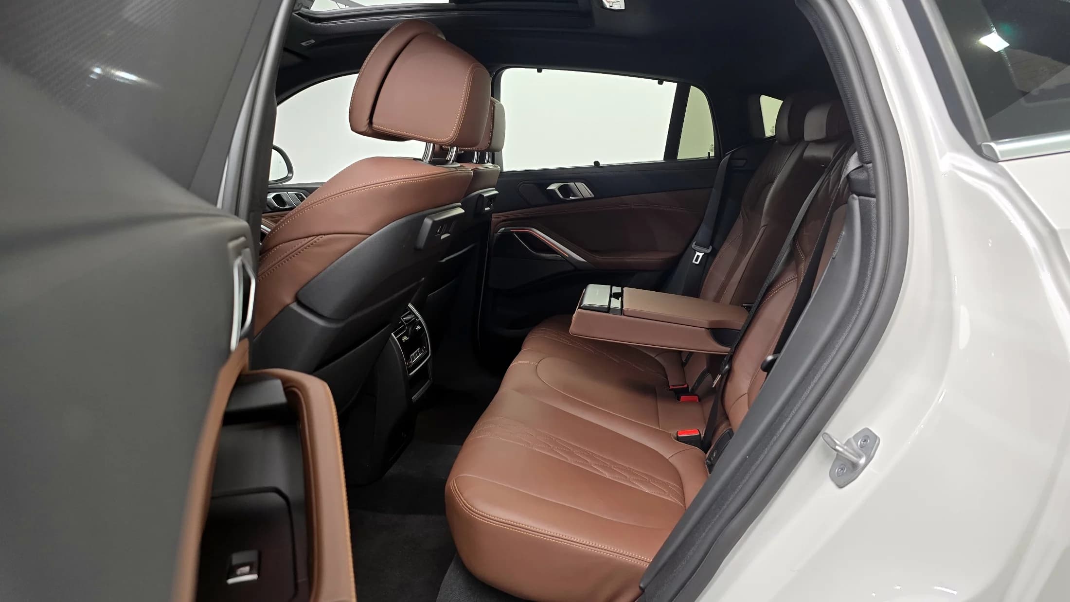 BMW X6 xDrive40i M Sport, 2023 г. 37316 км. — фото 12